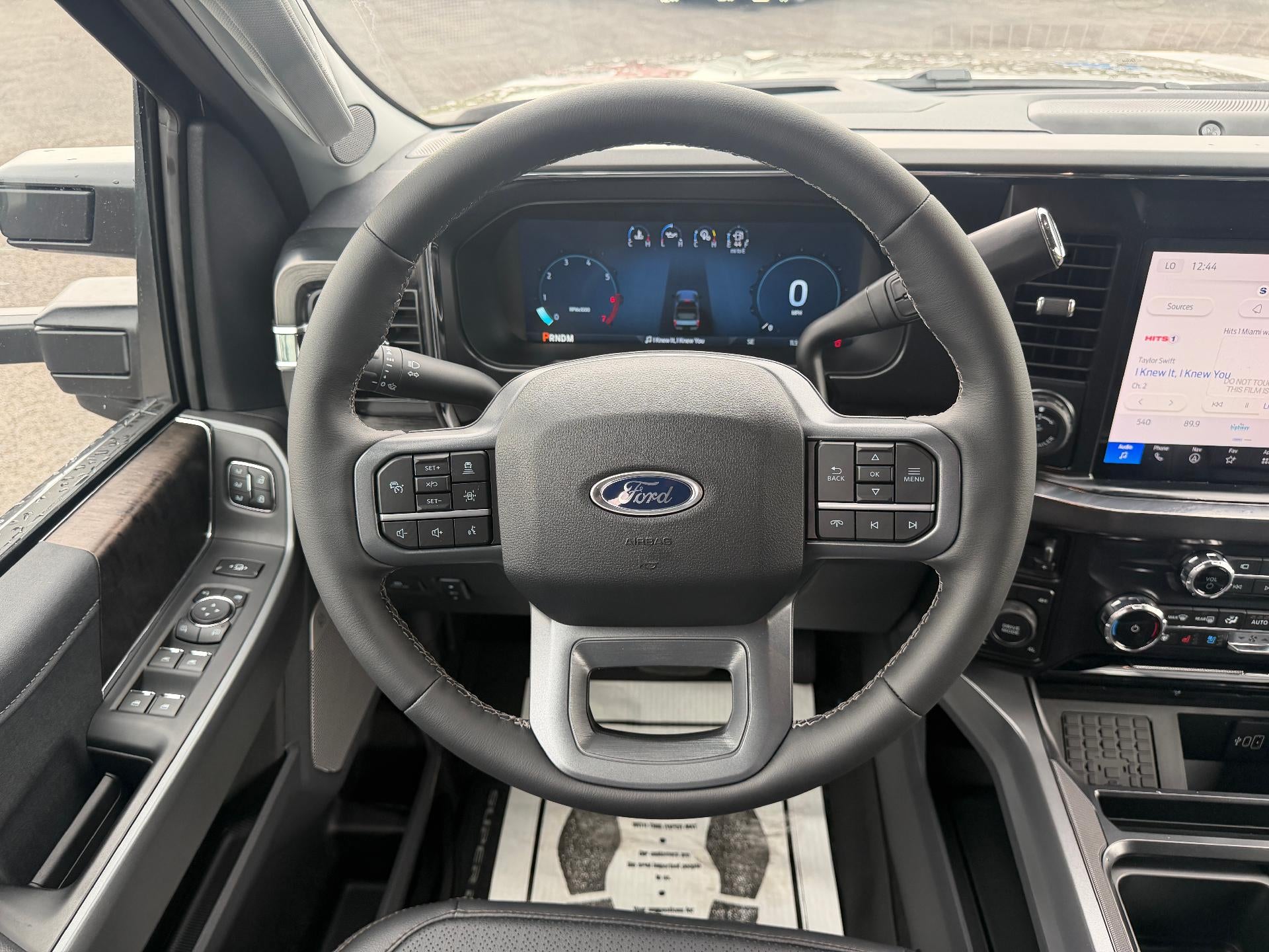2026 Ford Super Duty F-250 SRW LARIAT 4WD Crew Cab 6.75' Box