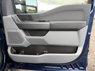 2027 Ford Super Duty F-250 SRW XLT 4WD Crew Cab 6.75' Box