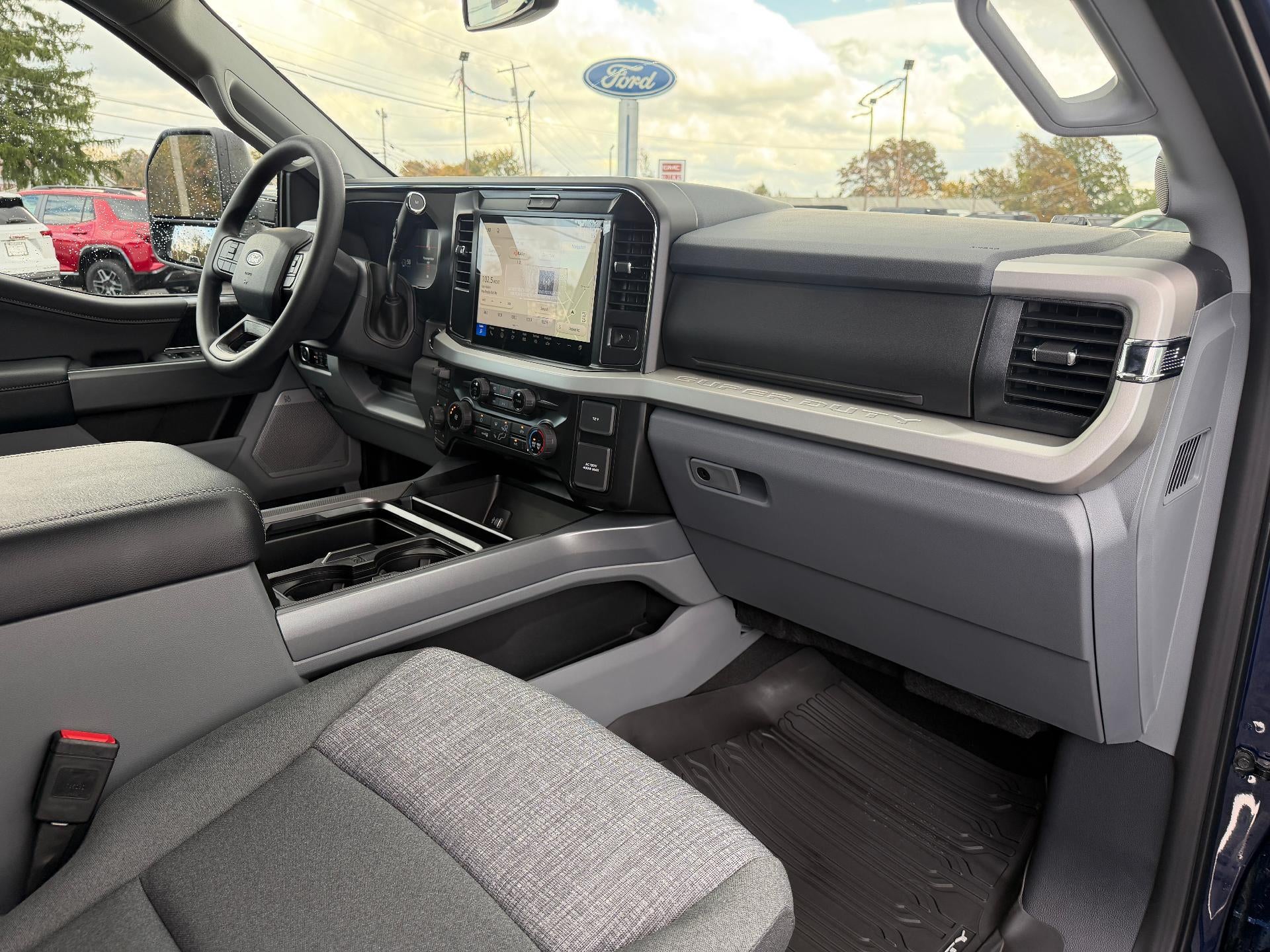 2027 Ford Super Duty F-250 SRW XLT 4WD Crew Cab 6.75' Box