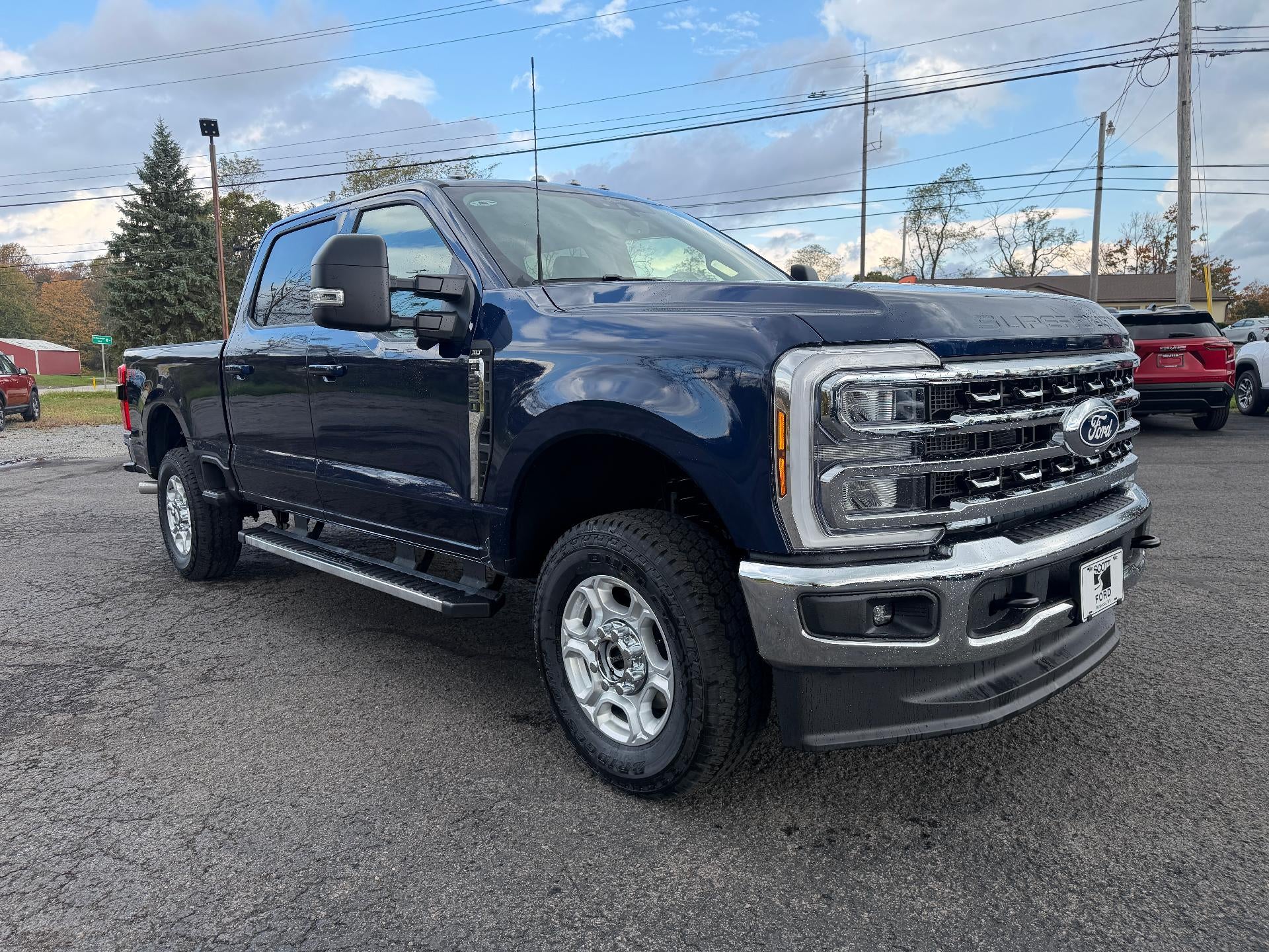 2027 Ford Super Duty F-250 SRW XLT 4WD Crew Cab 6.75' Box