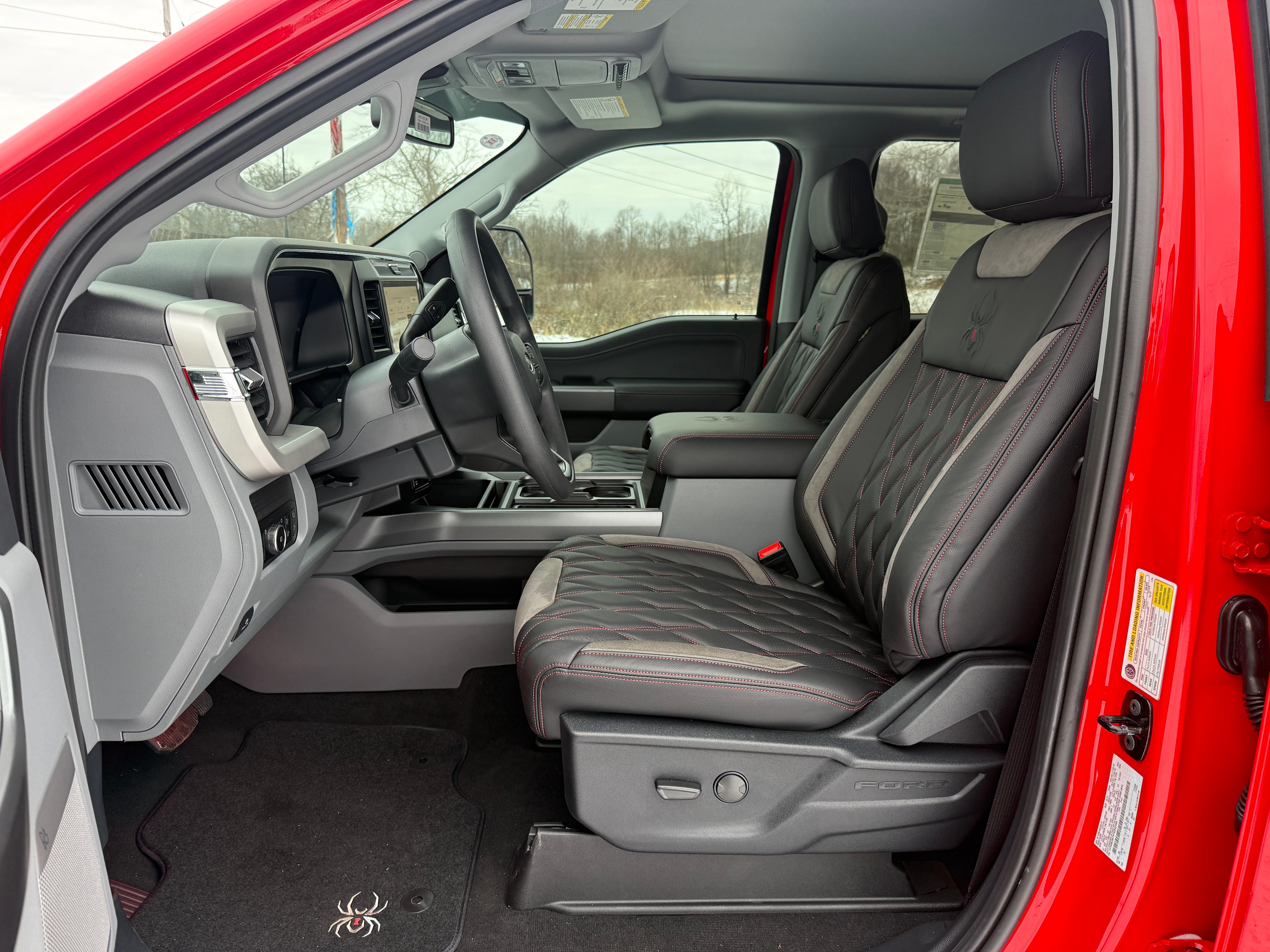 2026 Ford Super Duty F-250 SRW Black Widow