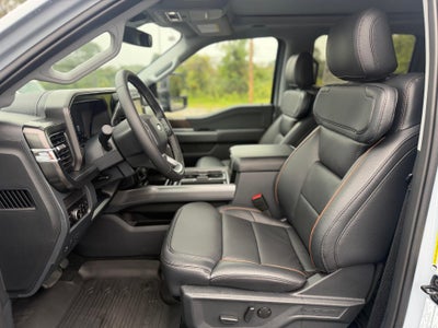 2027 Ford Super Duty F-350 SRW LARIAT 4WD Crew Cab 6.75' Box