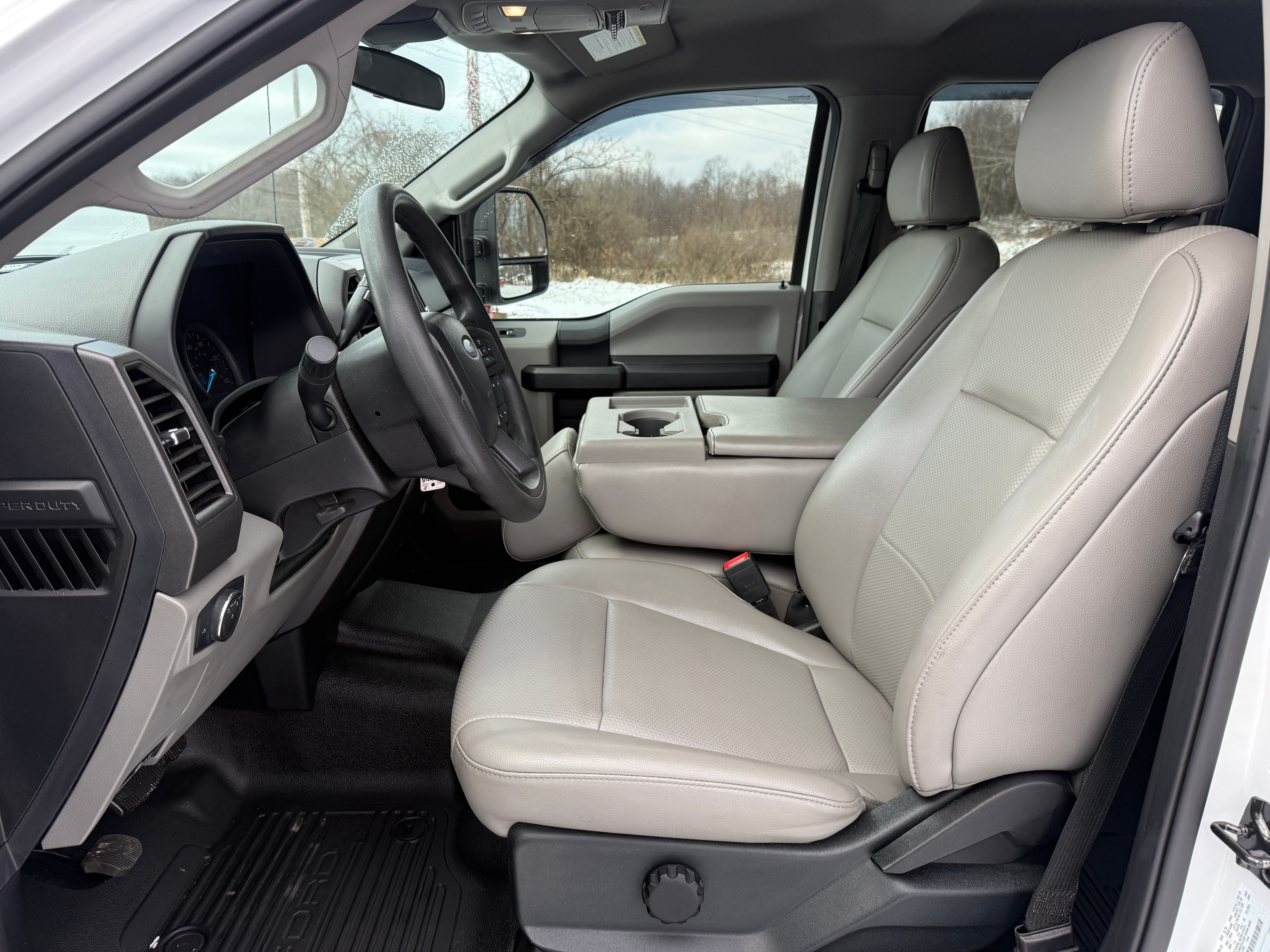 2020 Ford Super Duty F-350 SRW XL 4WD Crew Cab 6.75' Box