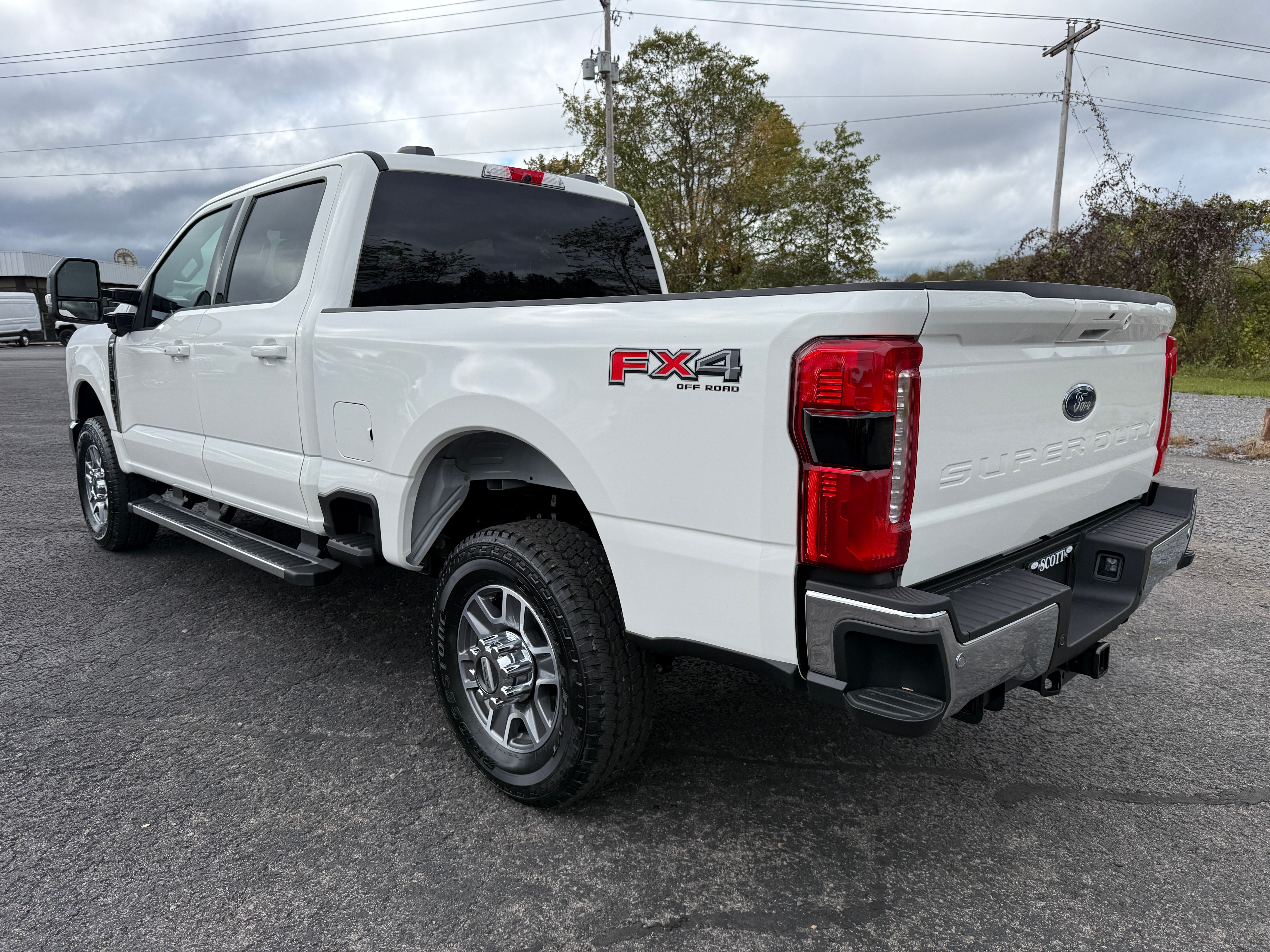 2026 Ford Super Duty F-350 SRW LARIAT 4WD Crew Cab 6.75' Box