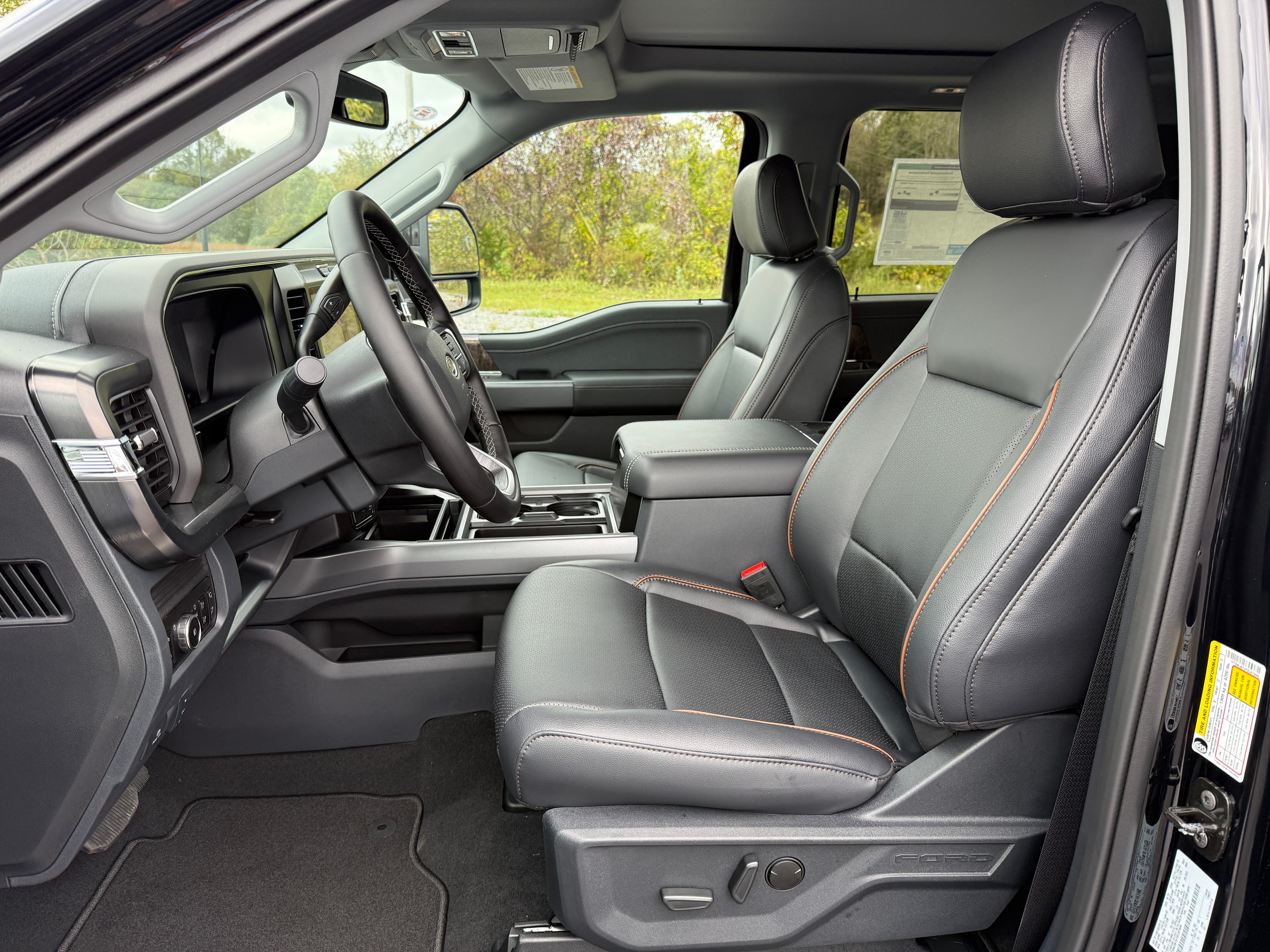 2026 Ford Super Duty F-350 SRW LARIAT 4WD Crew Cab 8' Box