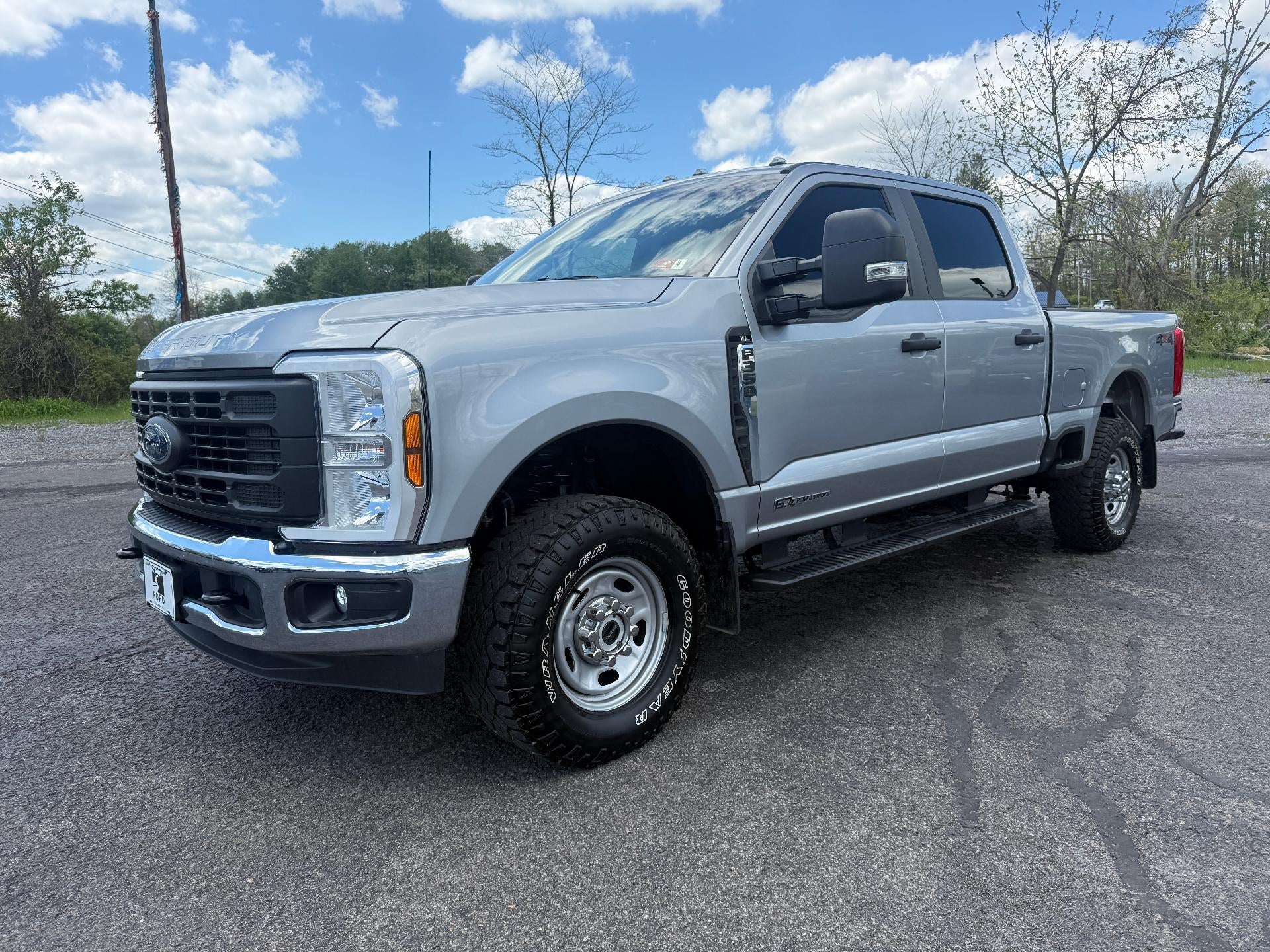 2024 Ford Super Duty F-350 SRW XL 4WD Crew Cab 6.75' Box