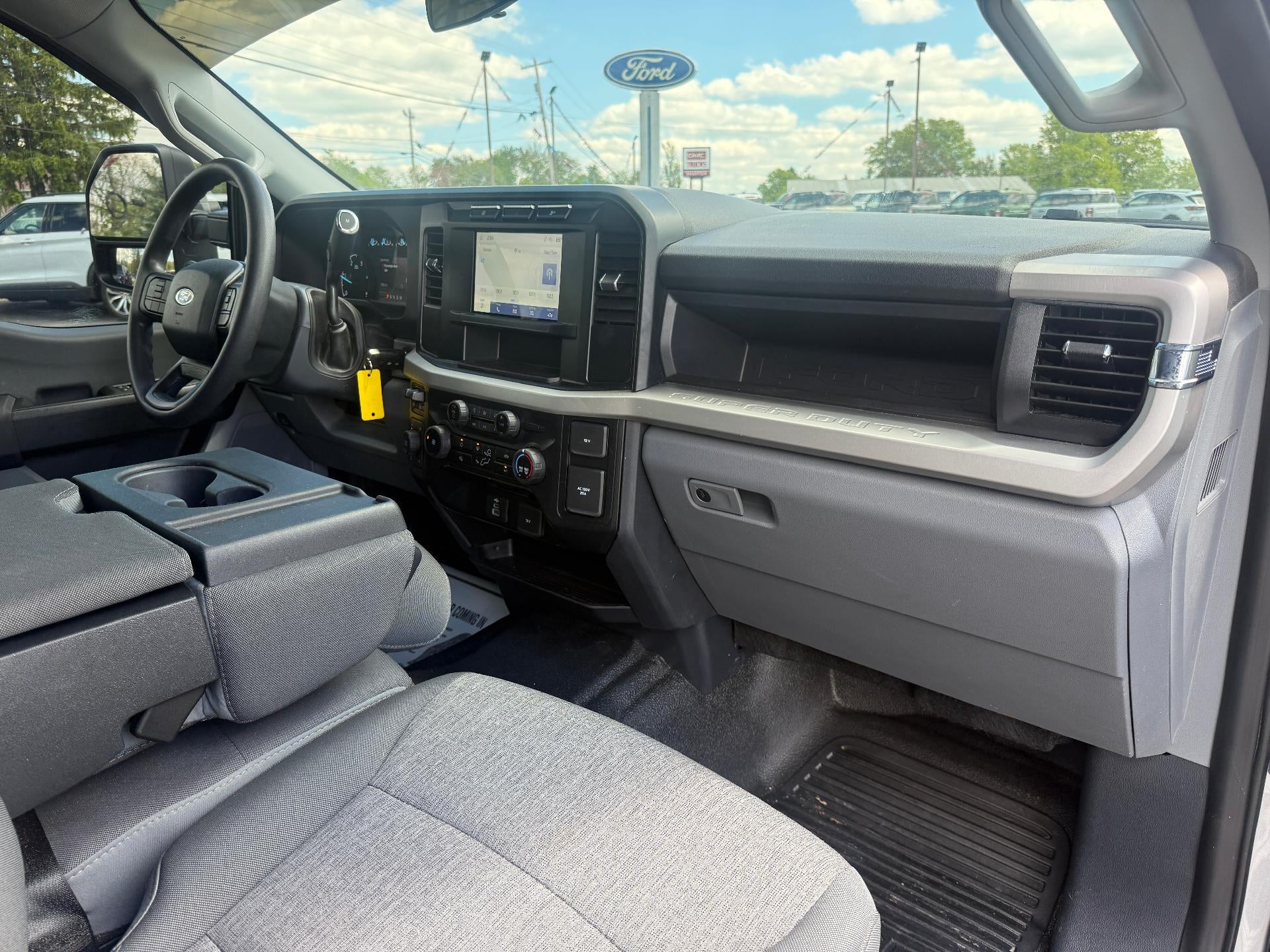 2024 Ford Super Duty F-350 SRW XL 4WD Crew Cab 6.75' Box