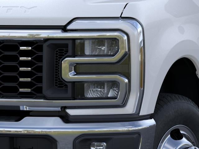 2026 Ford Super Duty F-350 DRW XL 4WD Crew Cab 8' Box