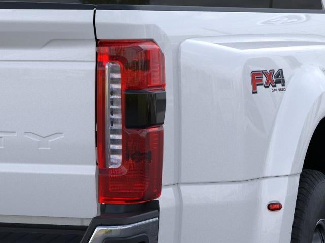 2026 Ford Super Duty F-350 DRW XL 4WD Crew Cab 8' Box