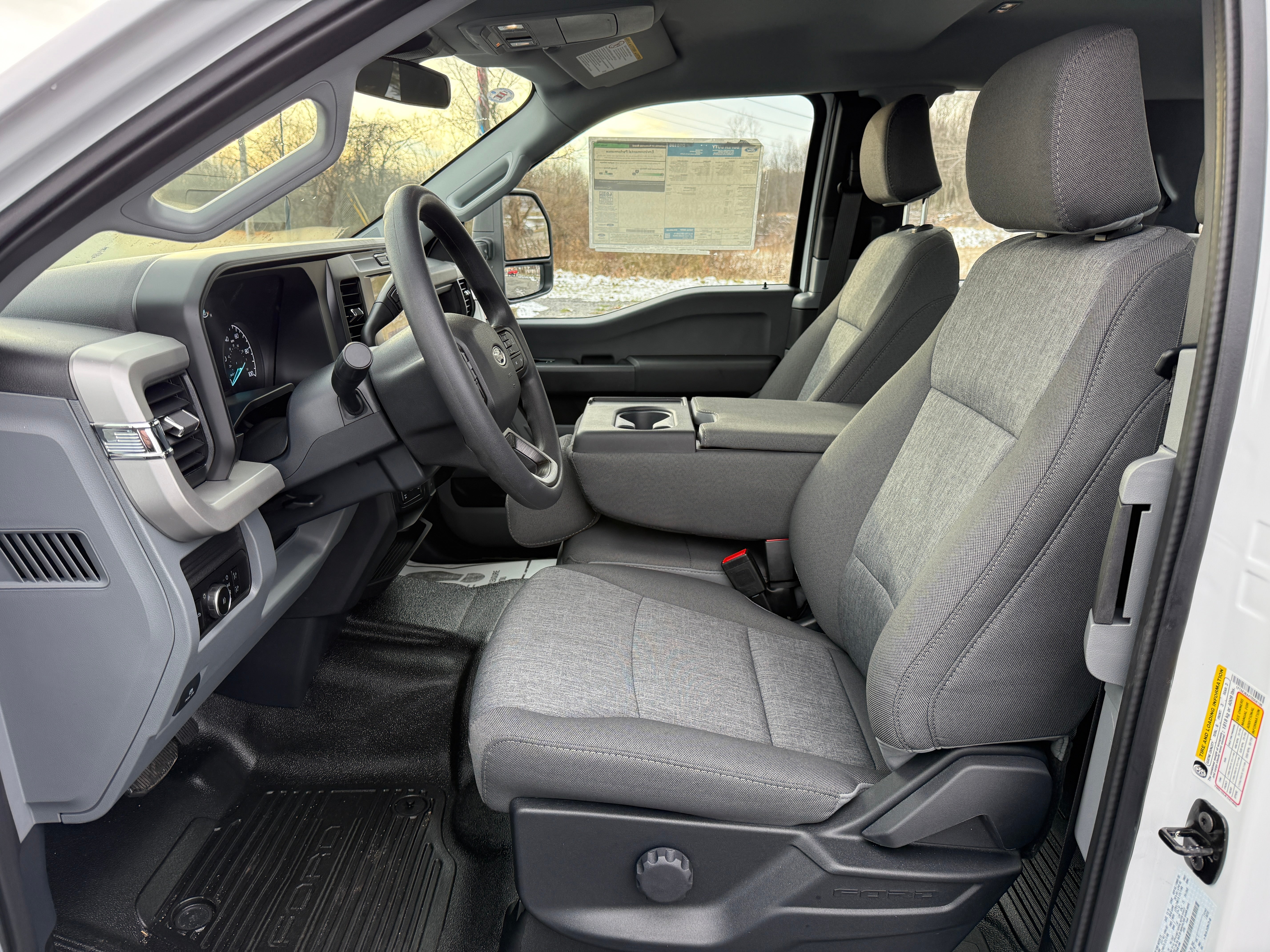 2026 Ford Super Duty F-350 SRW XL 4WD SuperCab 8' Box