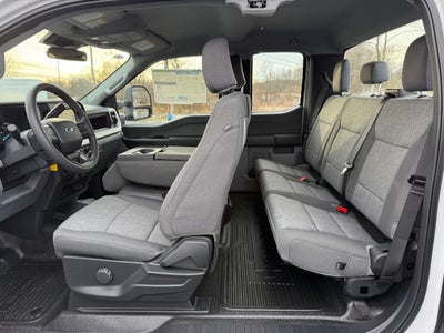 2026 Ford Super Duty F-350 SRW XL 4WD SuperCab 8' Box