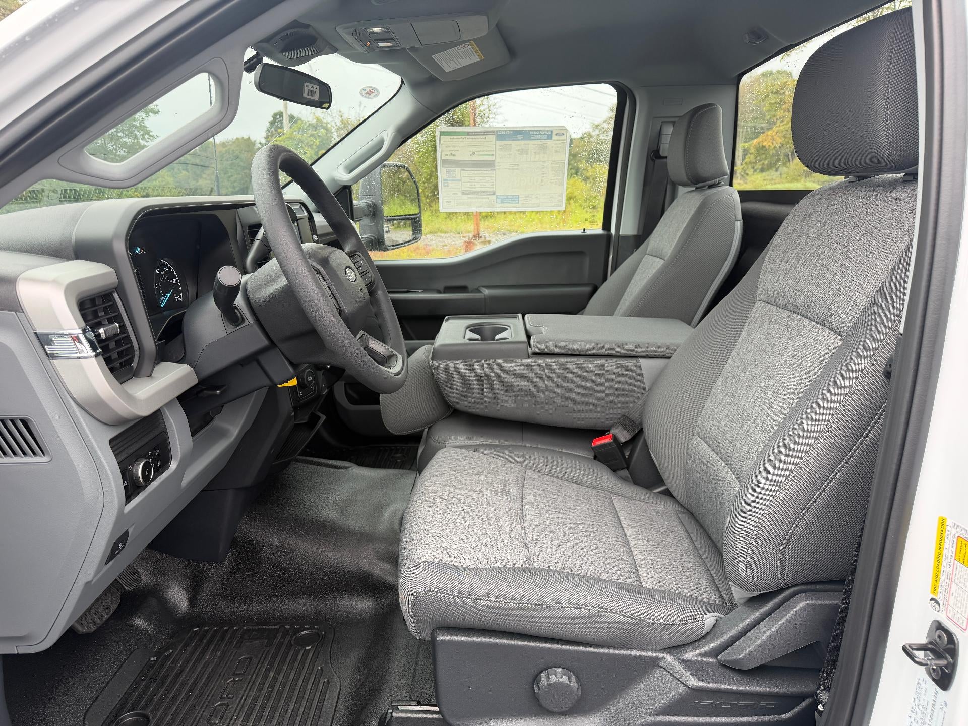 2027 Ford Super Duty F-250 SRW XL 4WD Reg Cab 8' Box
