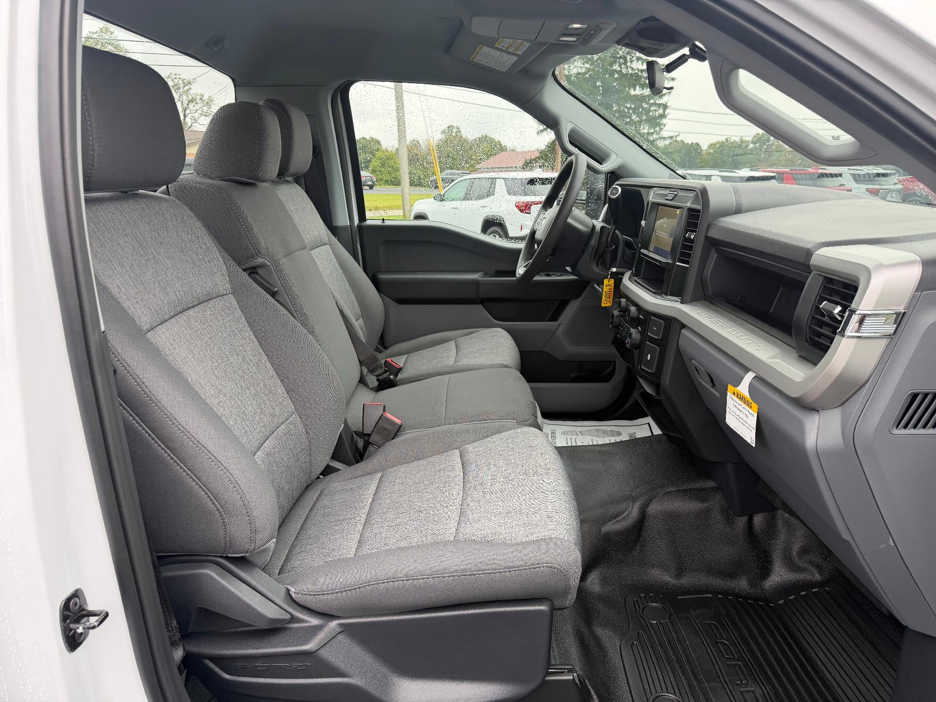 2027 Ford Super Duty F-250 SRW XL 4WD Reg Cab 8' Box