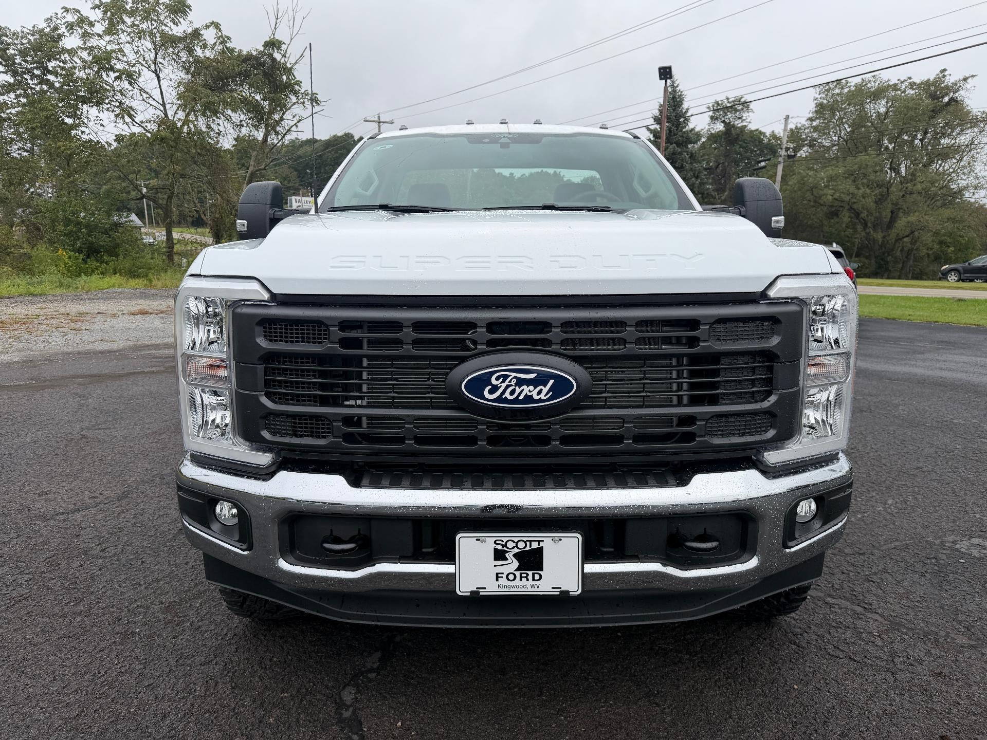 2027 Ford Super Duty F-250 SRW XL 4WD Reg Cab 8' Box