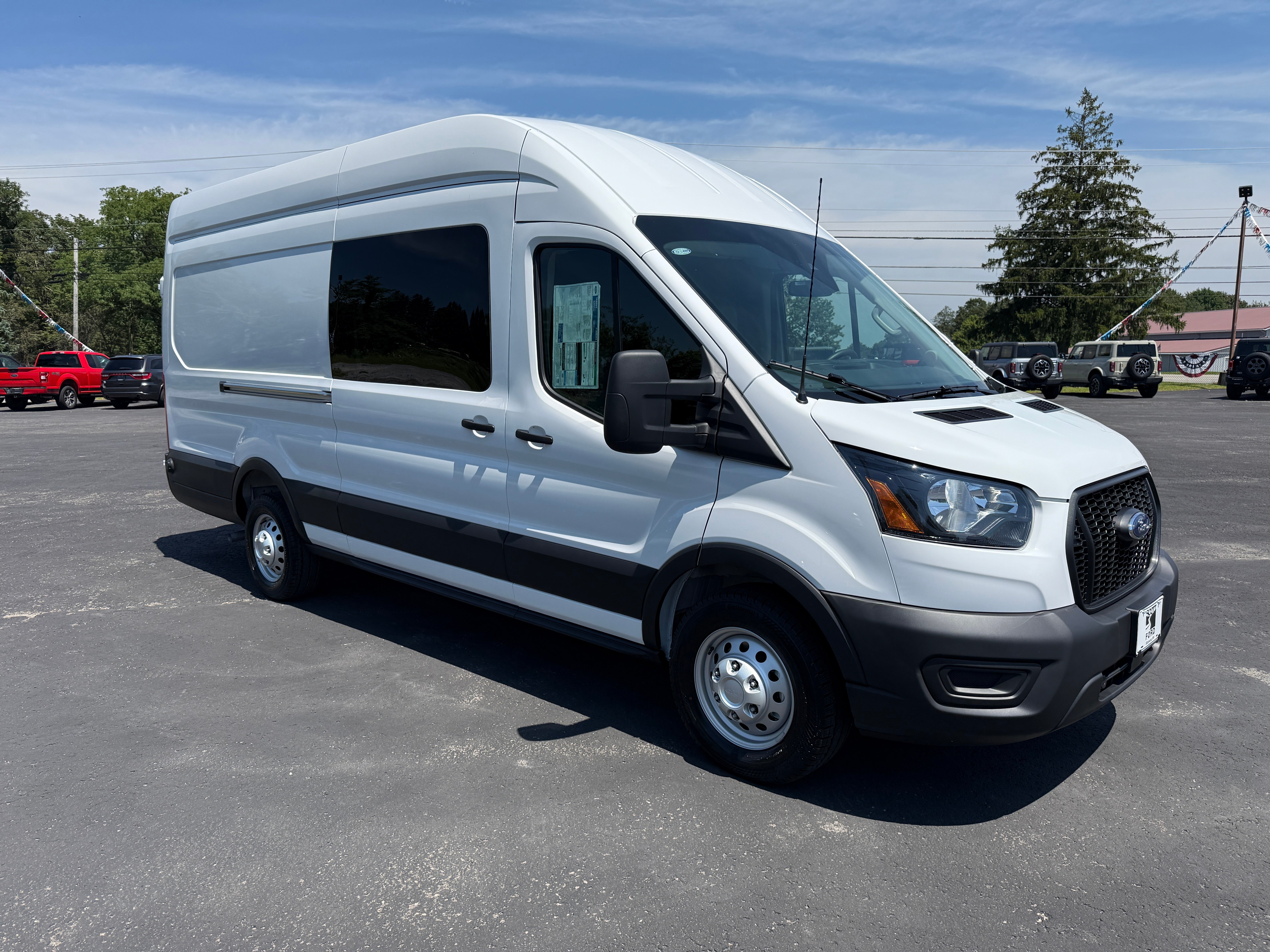 2025 Ford Transit Cargo Van T-250 148" EL Hi Rf 9070 GVWR AWD