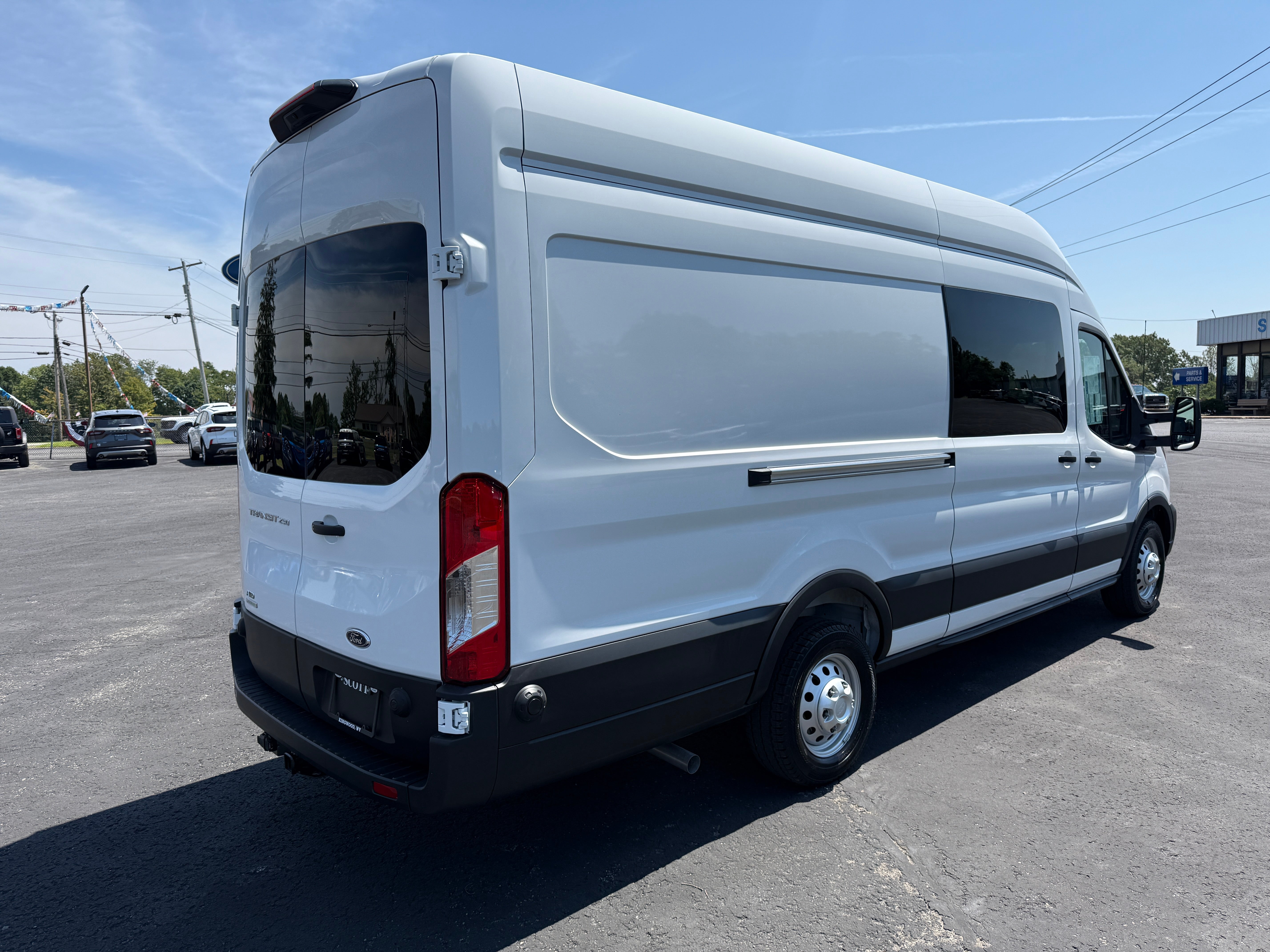 2025 Ford Transit Cargo Van T-250 148" EL Hi Rf 9070 GVWR AWD