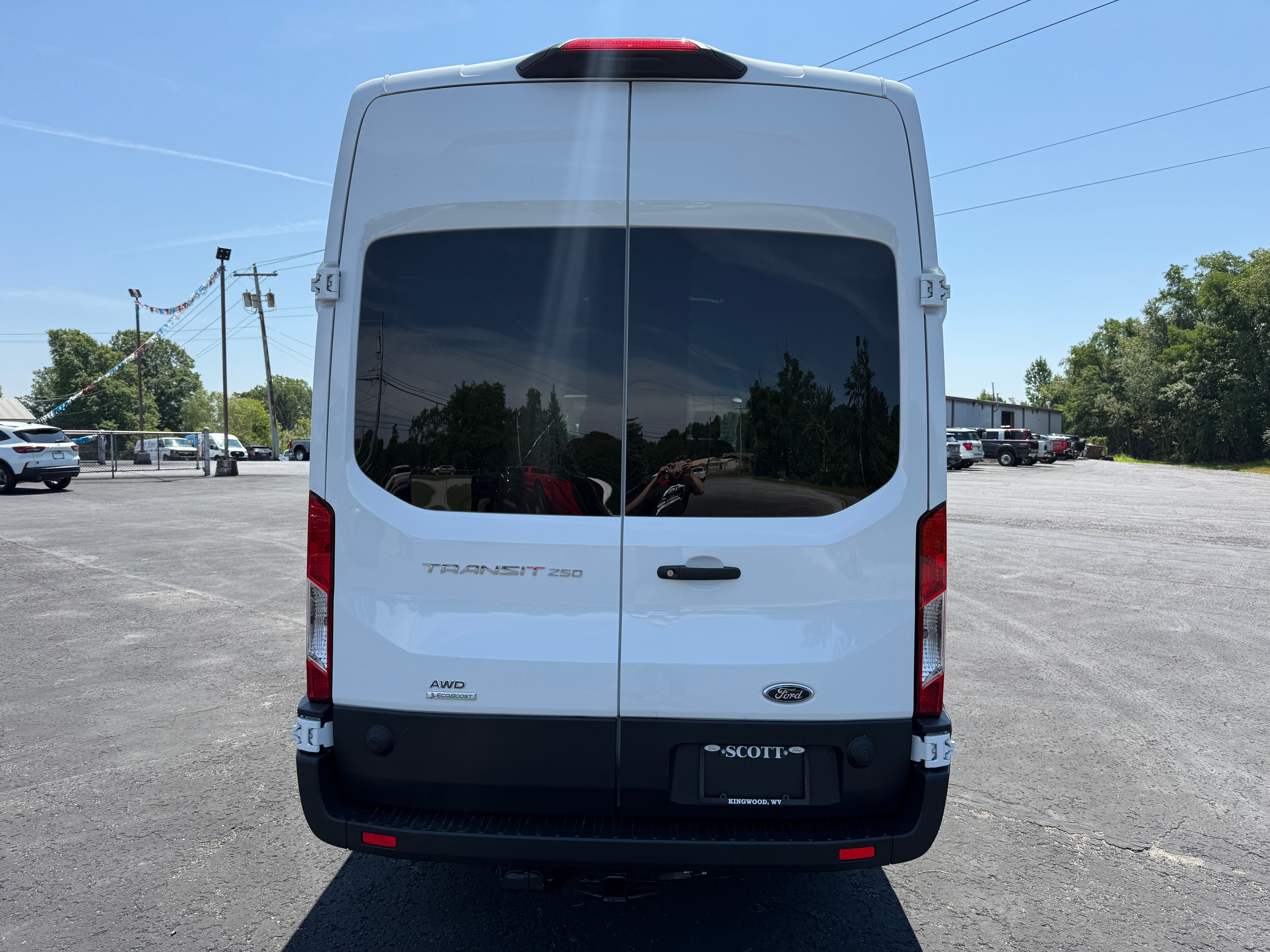 2025 Ford Transit Cargo Van T-250 148" EL Hi Rf 9070 GVWR AWD