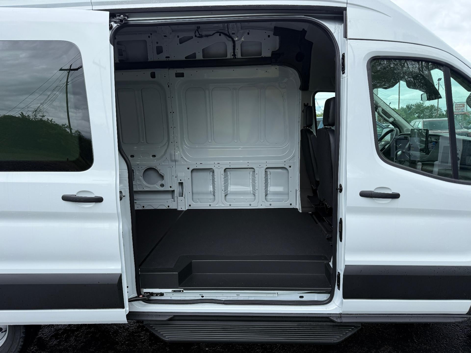 2026 Ford Transit Cargo Van T-250 148" EL Hi Rf 9150 GVWR AWD