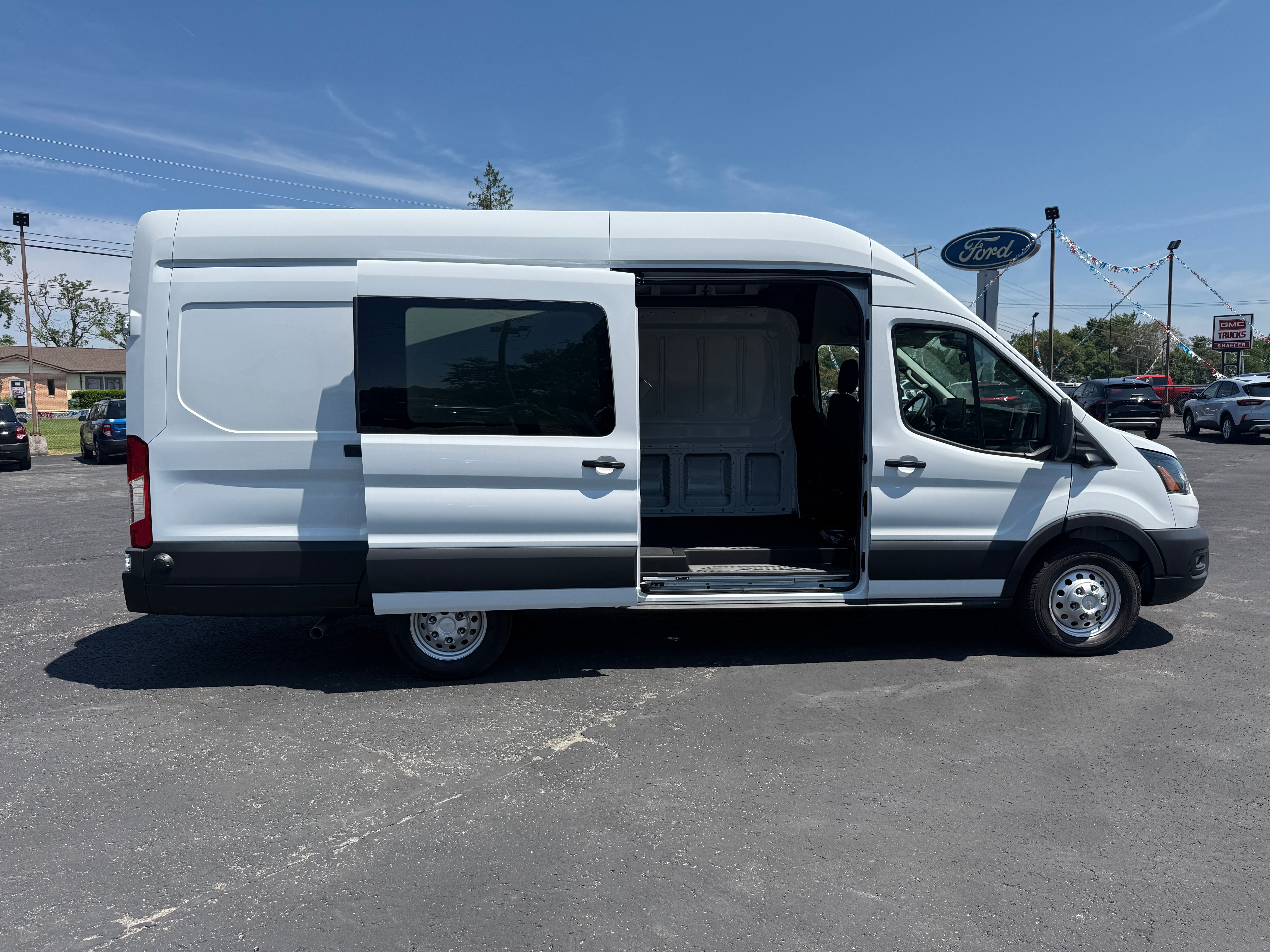 2025 Ford Transit Cargo Van T-250 148" EL Hi Rf 9070 GVWR AWD