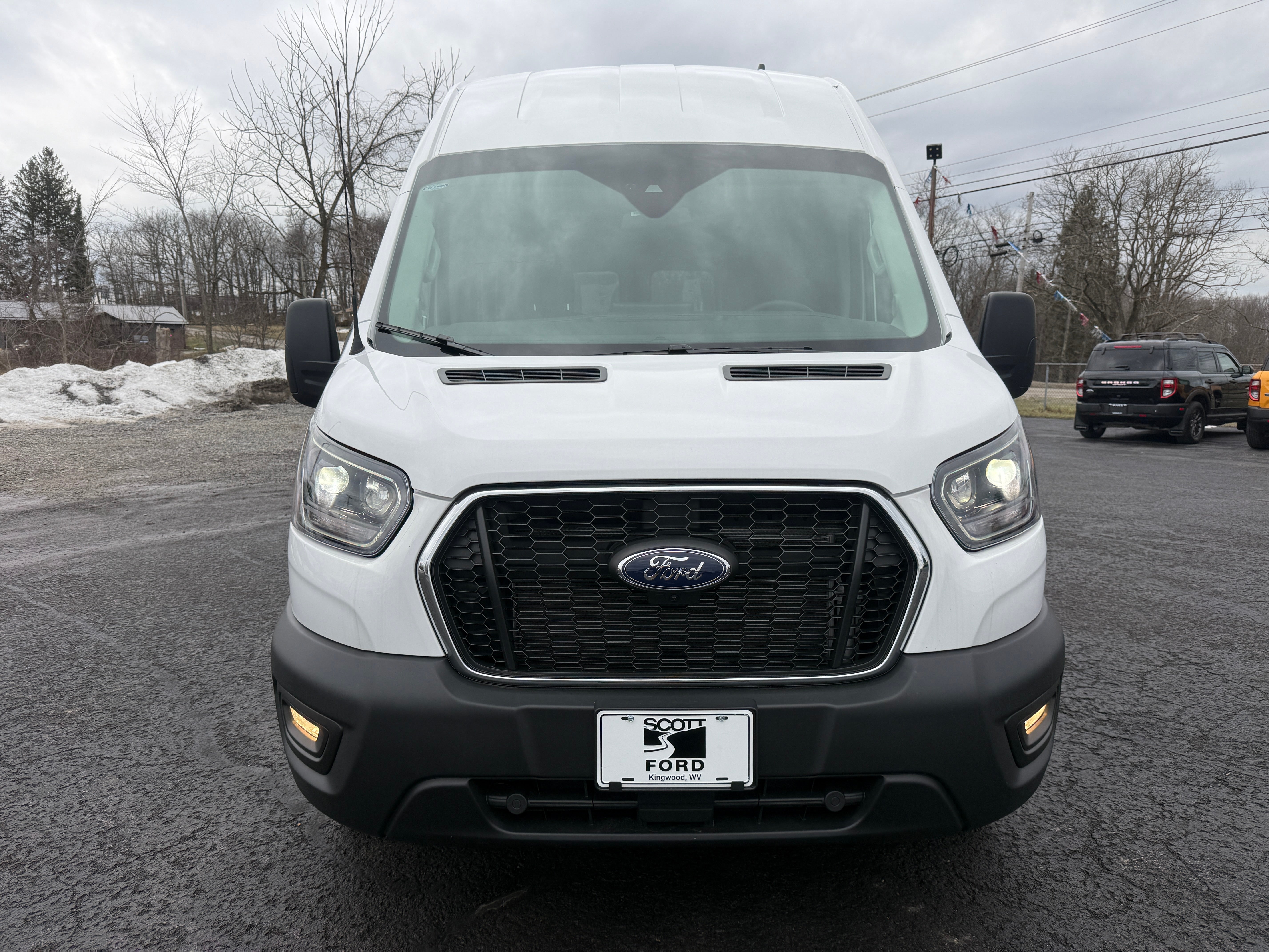2025 Ford Transit Cargo Van T-250 148" EL Hi Rf 9070 GVWR AWD