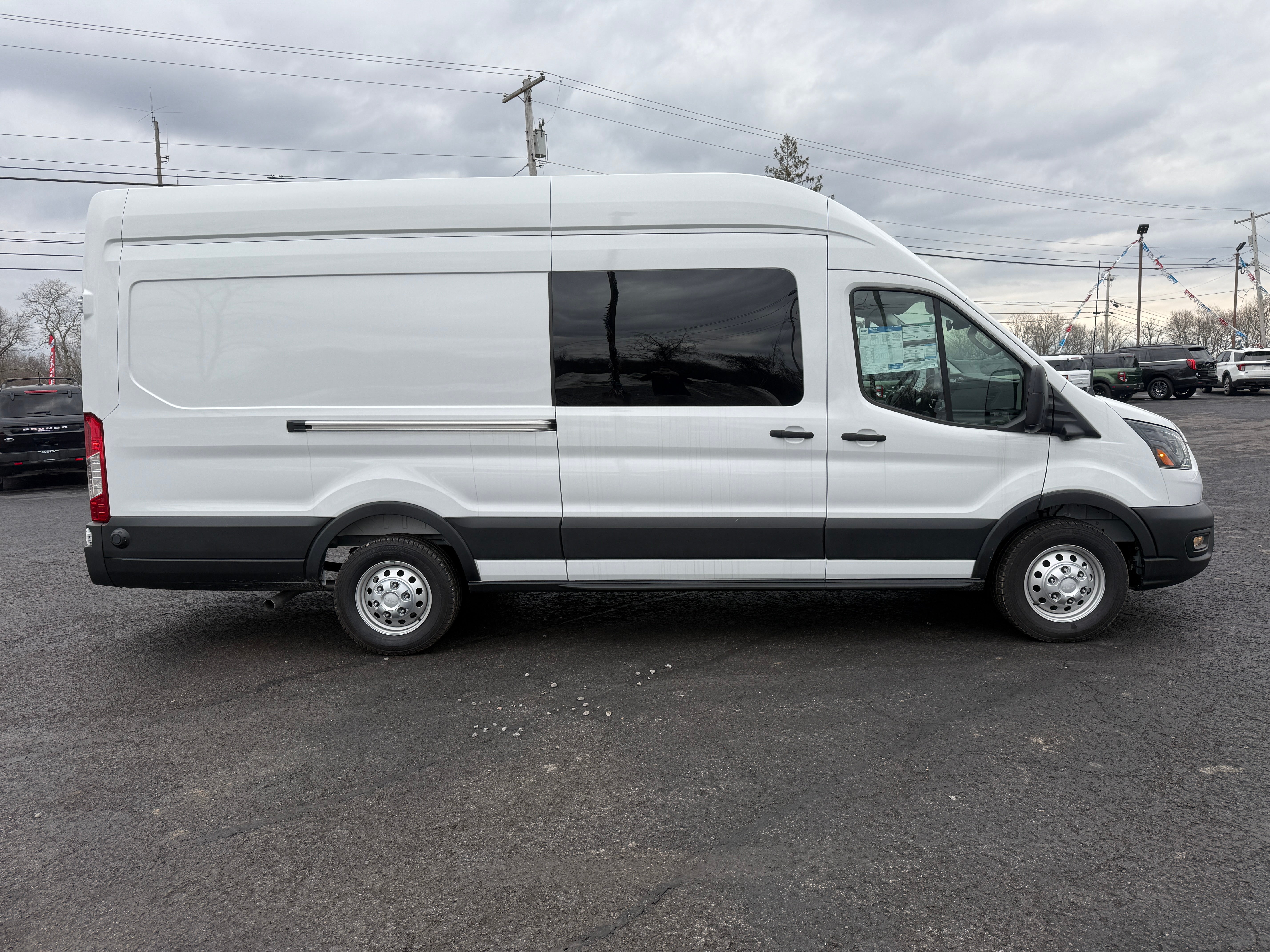 2025 Ford Transit Cargo Van T-250 148" EL Hi Rf 9070 GVWR AWD