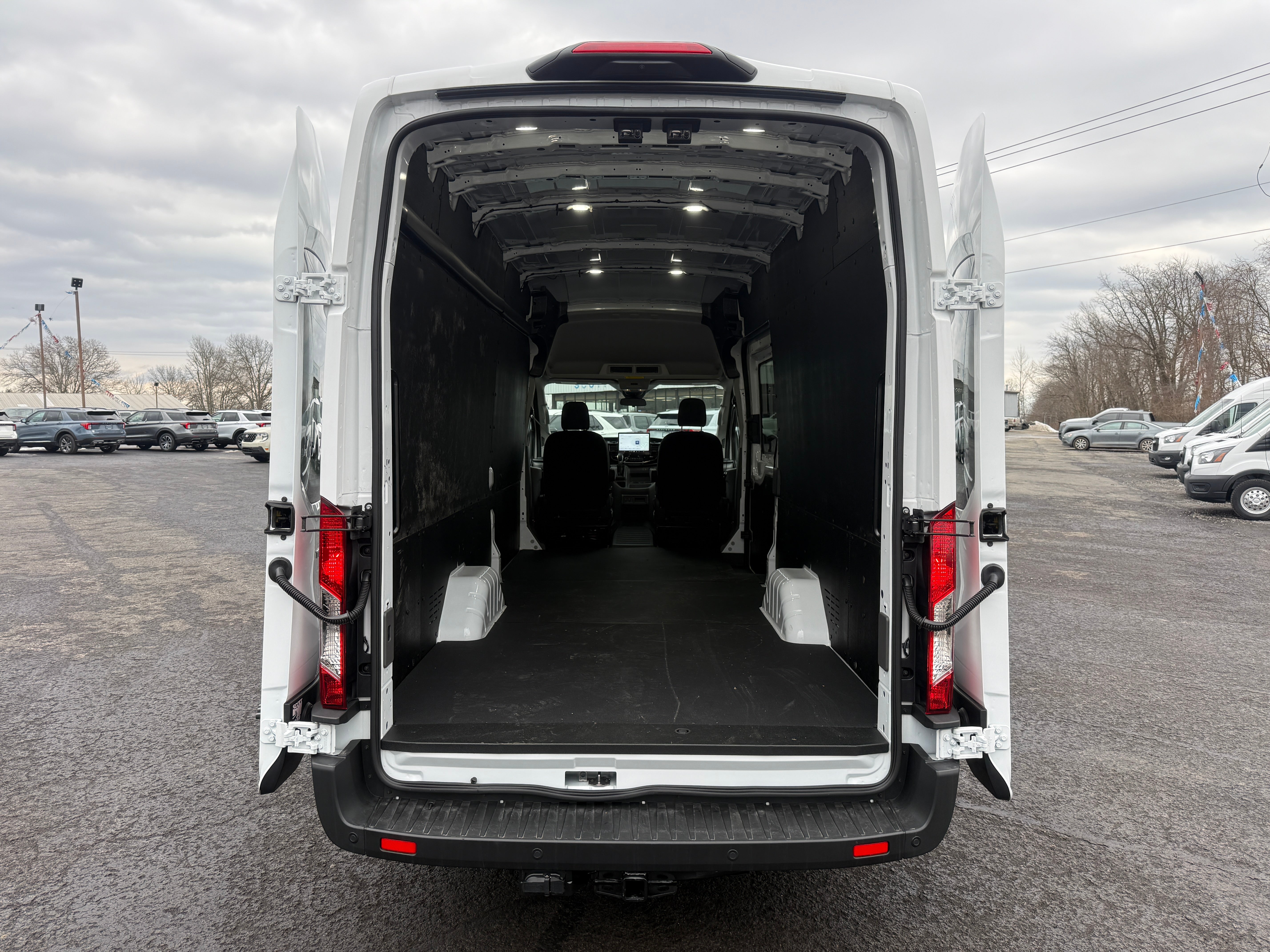 2025 Ford Transit Cargo Van T-250 148" EL Hi Rf 9070 GVWR AWD