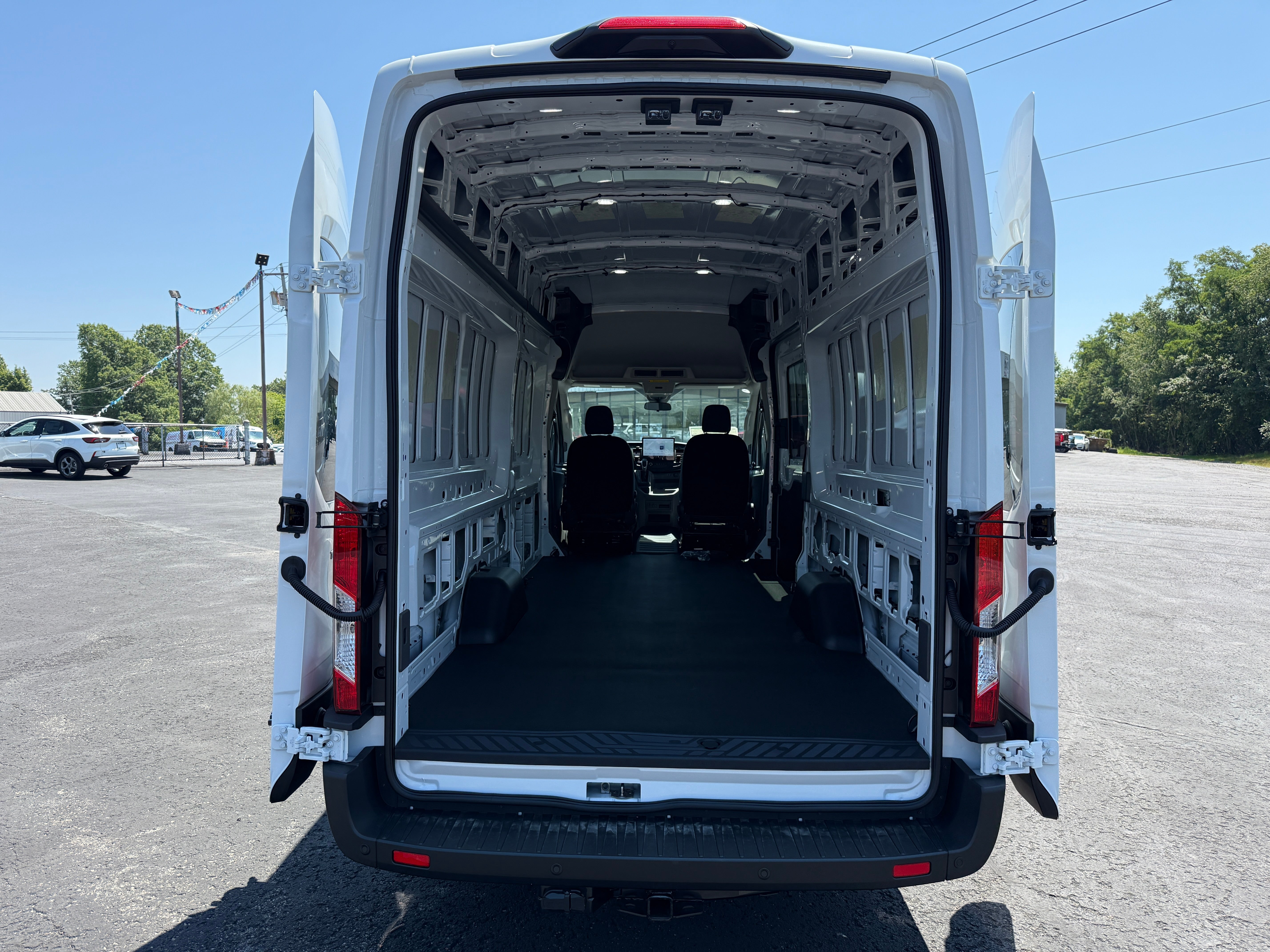 2025 Ford Transit Cargo Van T-250 148" EL Hi Rf 9070 GVWR AWD