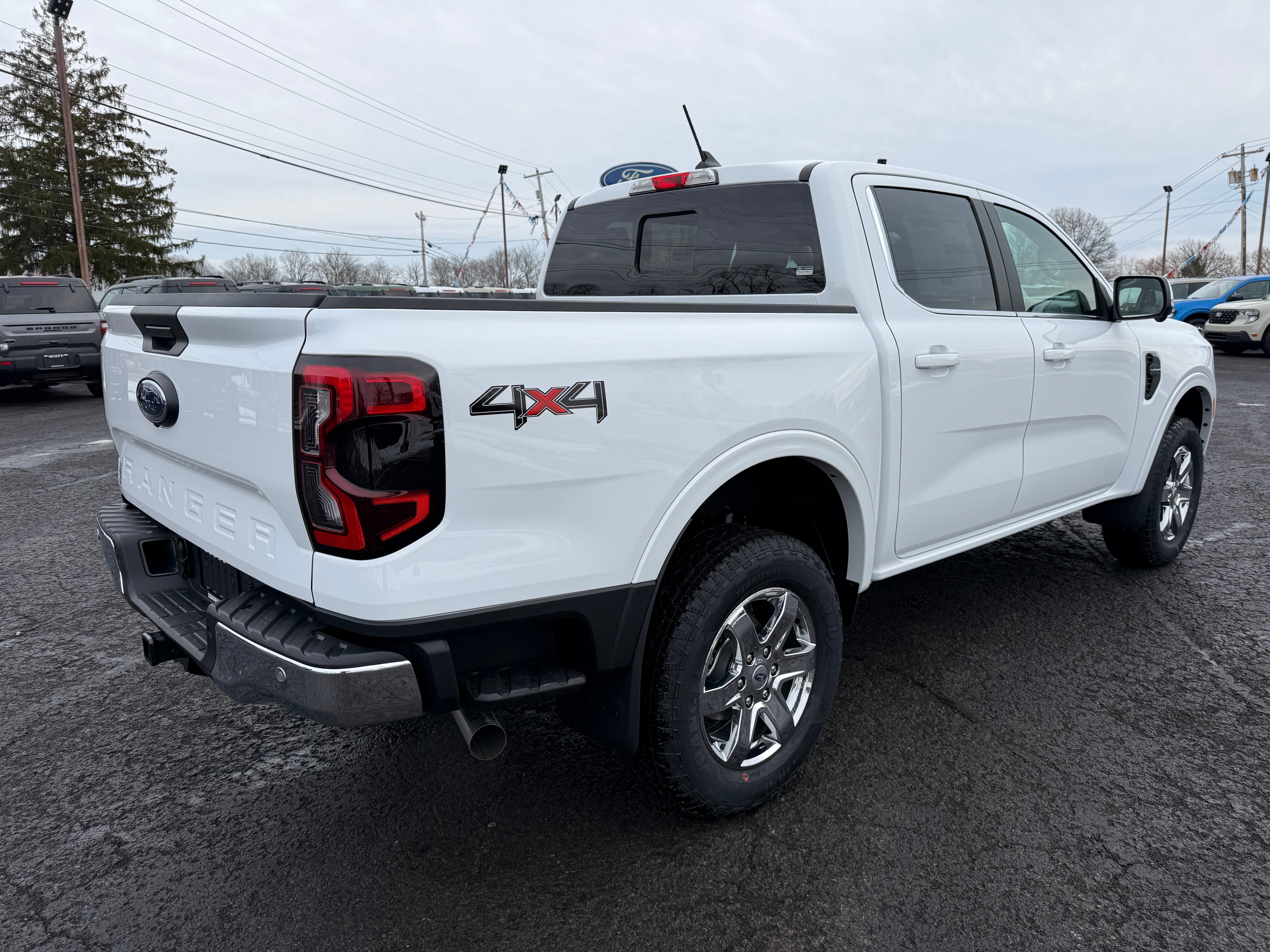 2025 Ford Ranger LARIAT 4WD SuperCrew 5' Box