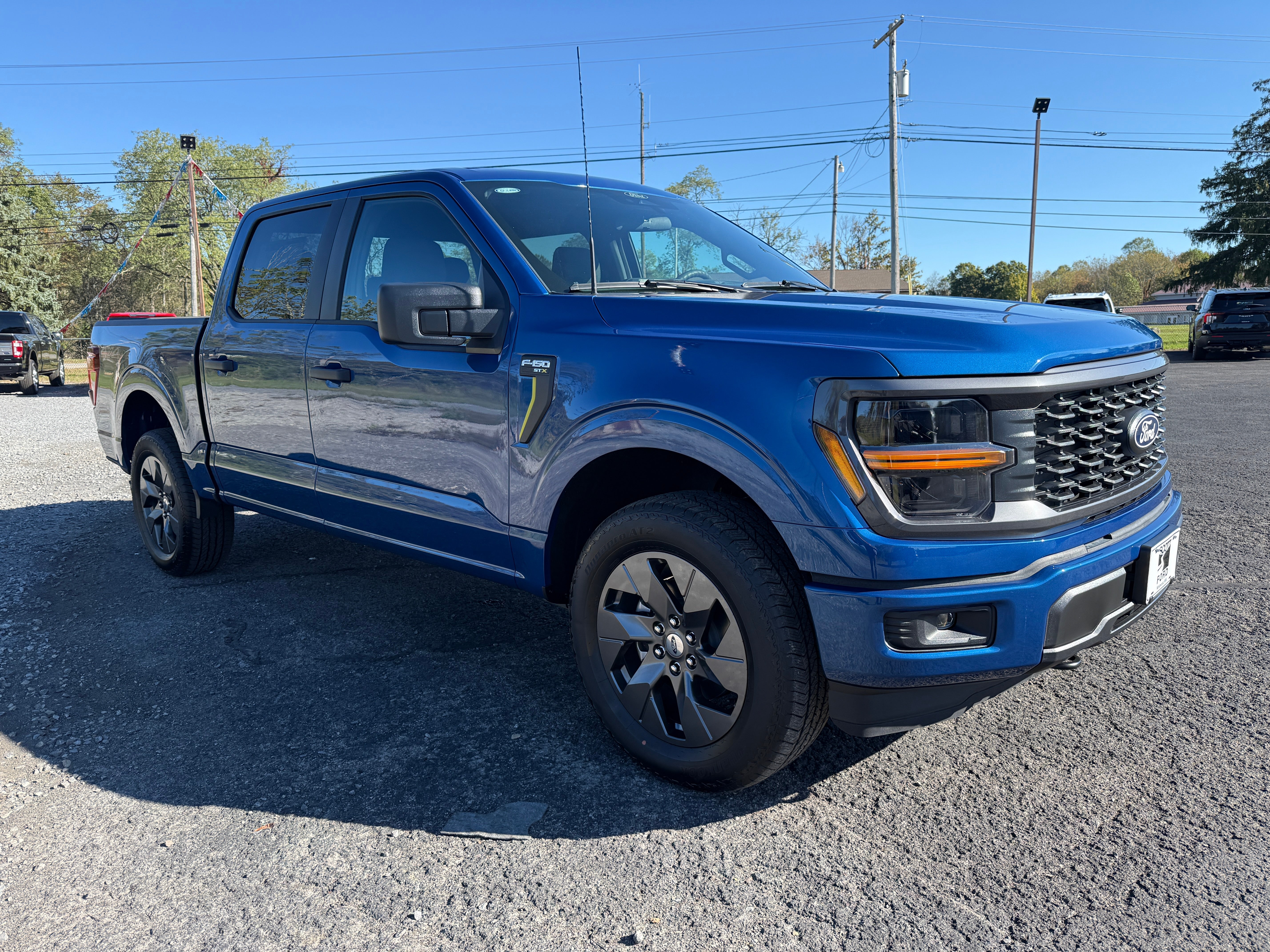 2025 Ford F-150 STX 4WD SuperCrew 5.5' Box