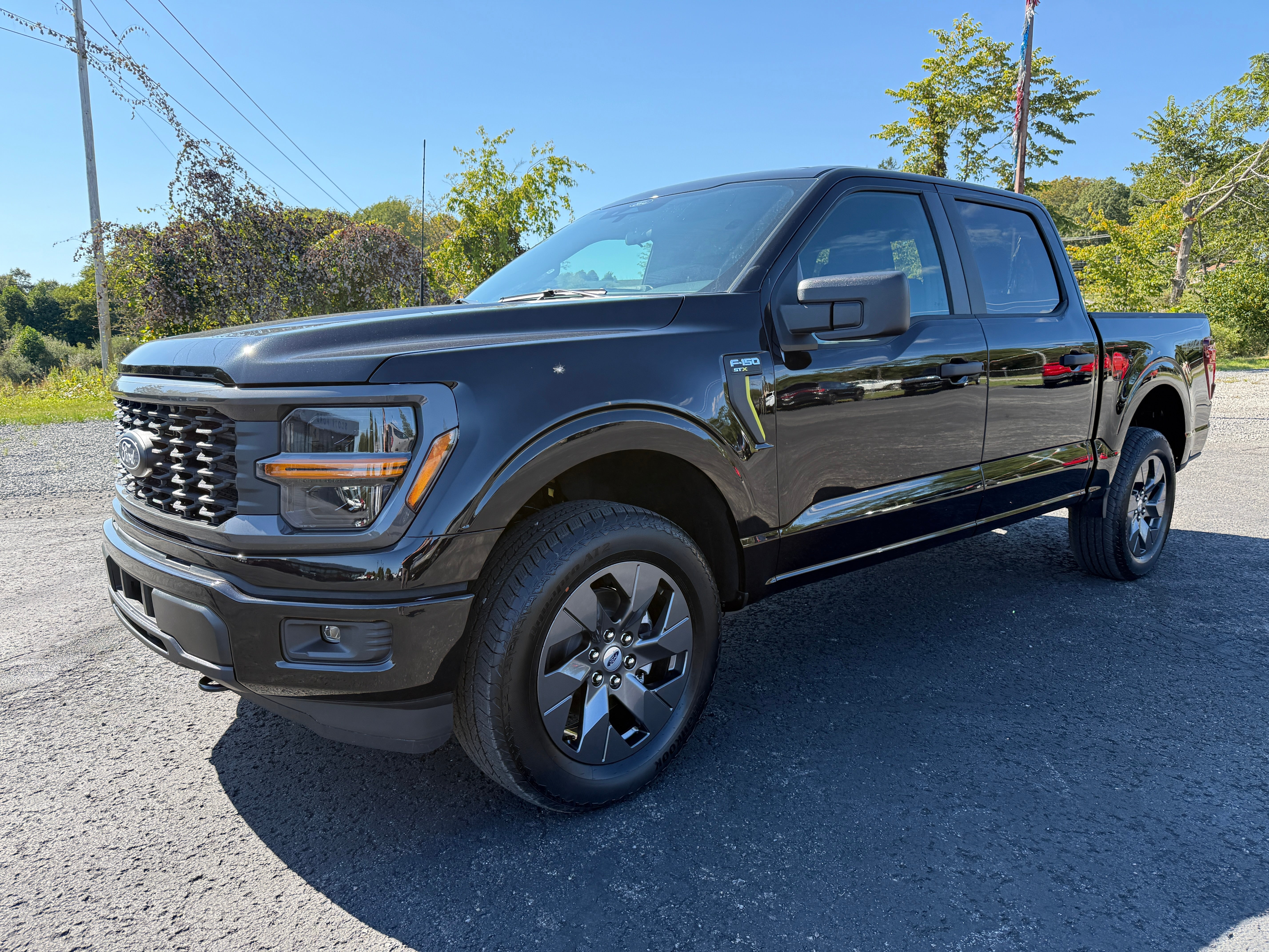 2025 Ford F-150 STX 4WD SuperCrew 5.5' Box