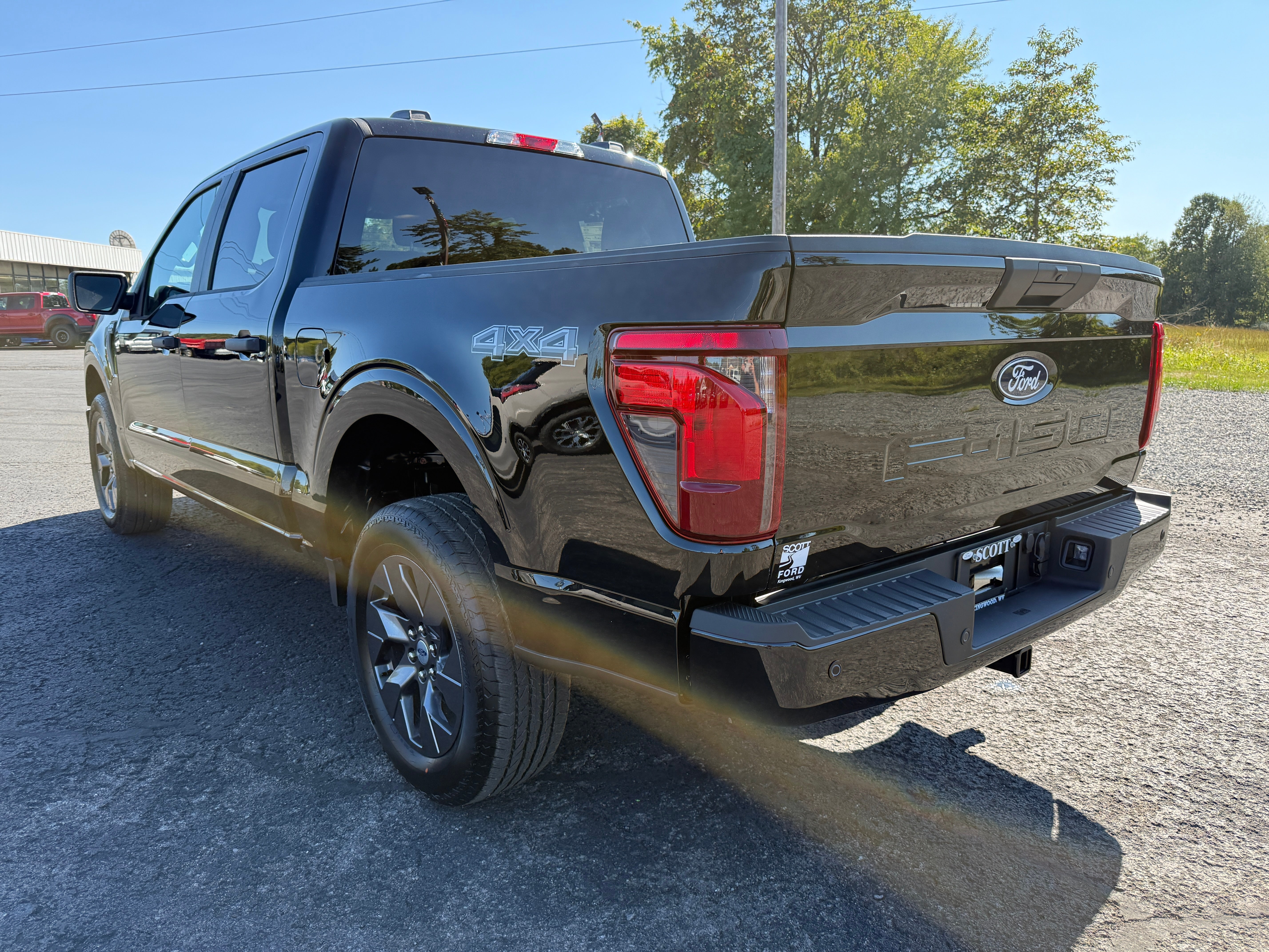 2025 Ford F-150 STX 4WD SuperCrew 5.5' Box