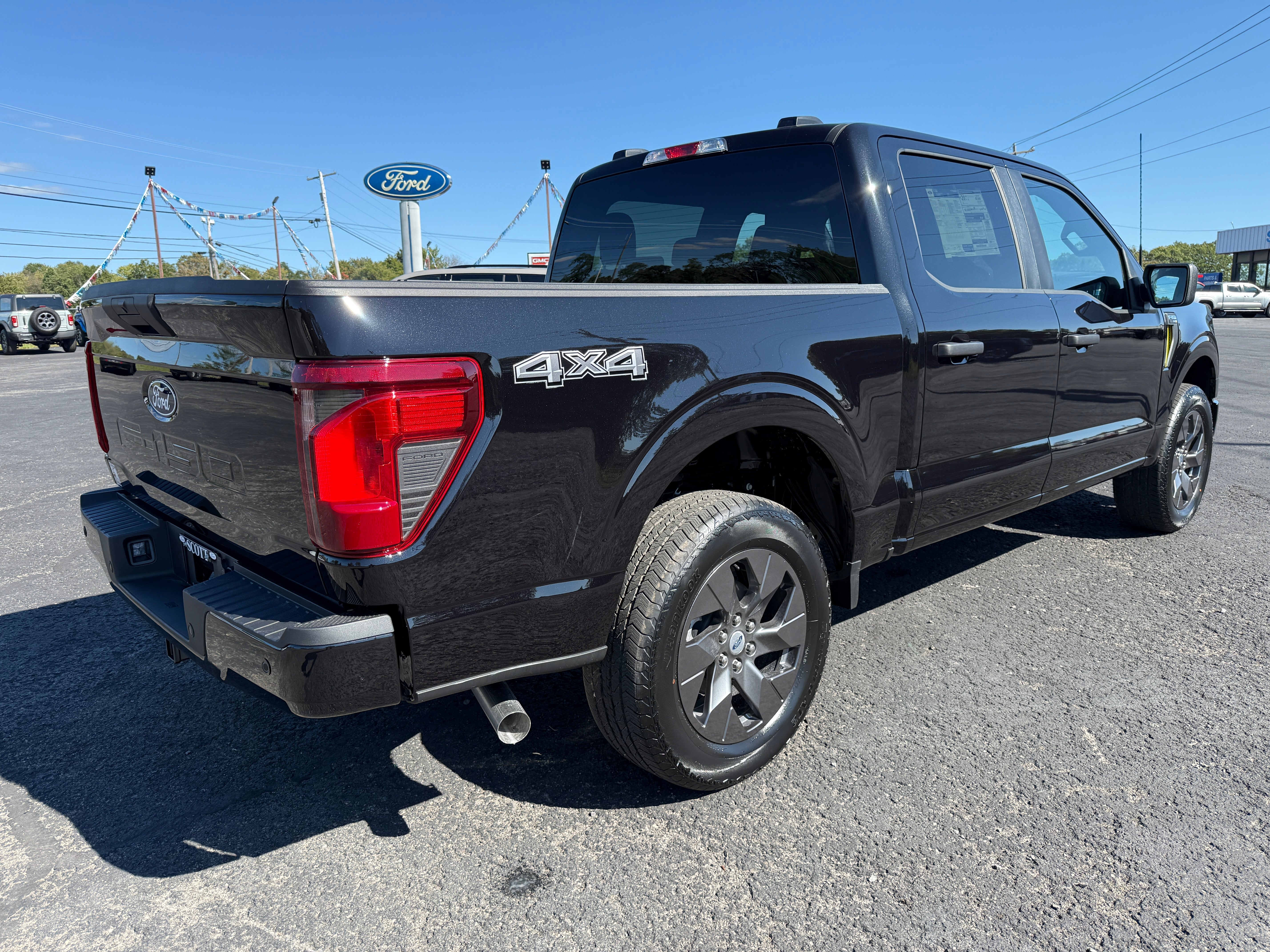 2025 Ford F-150 STX 4WD SuperCrew 5.5' Box