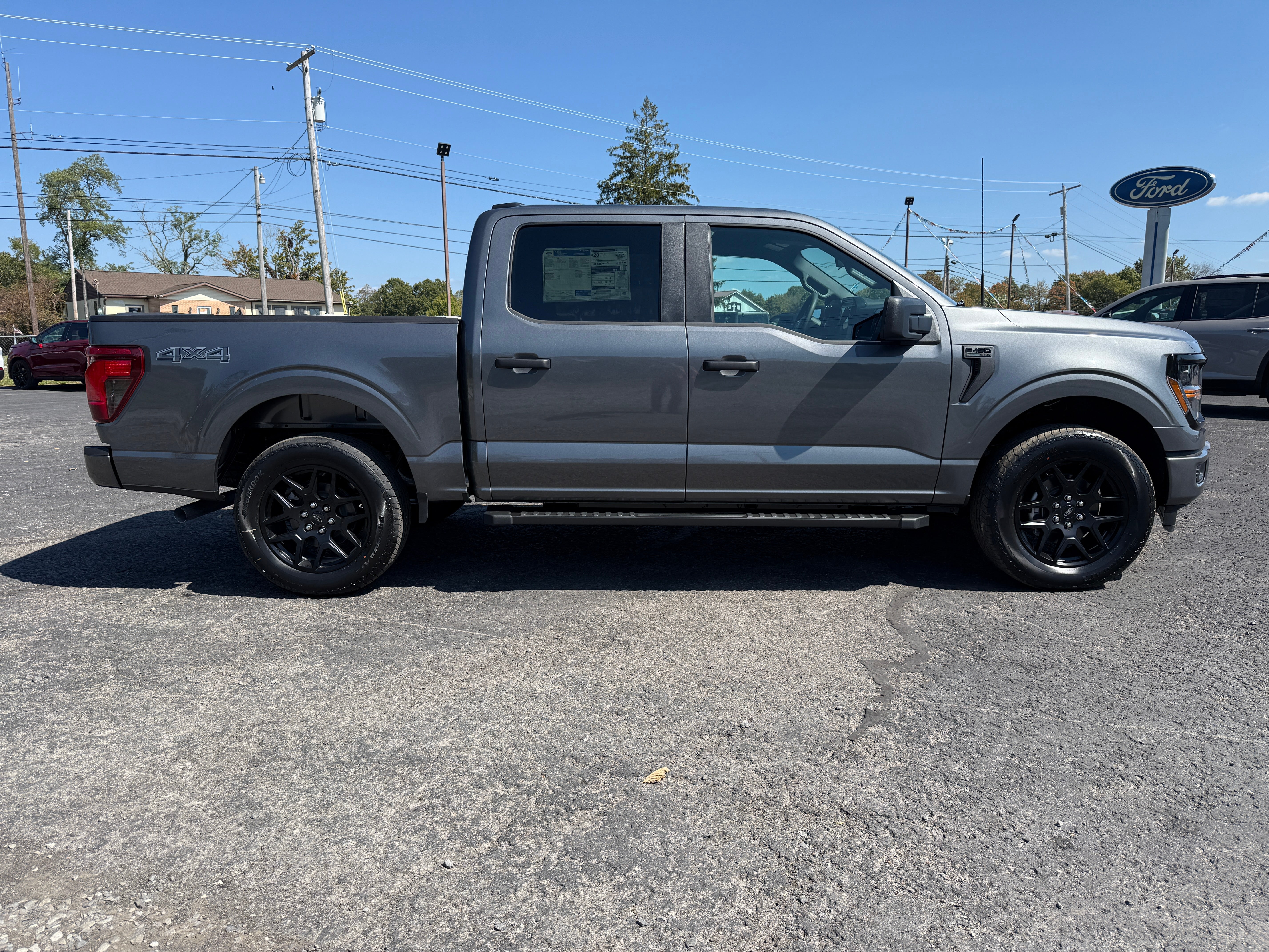 2025 Ford F-150 STX 4WD SuperCrew 5.5' Box