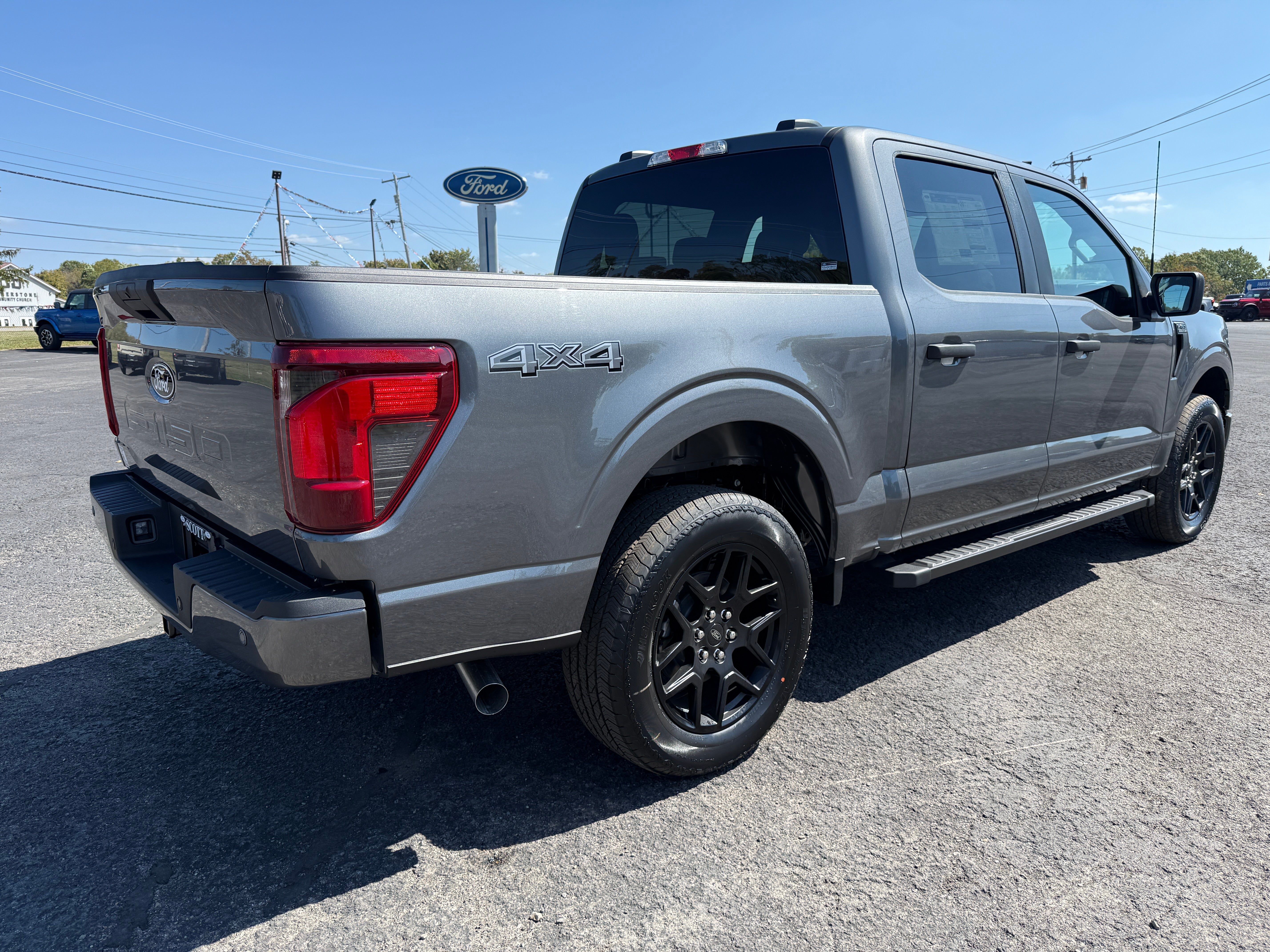 2025 Ford F-150 STX 4WD SuperCrew 5.5' Box