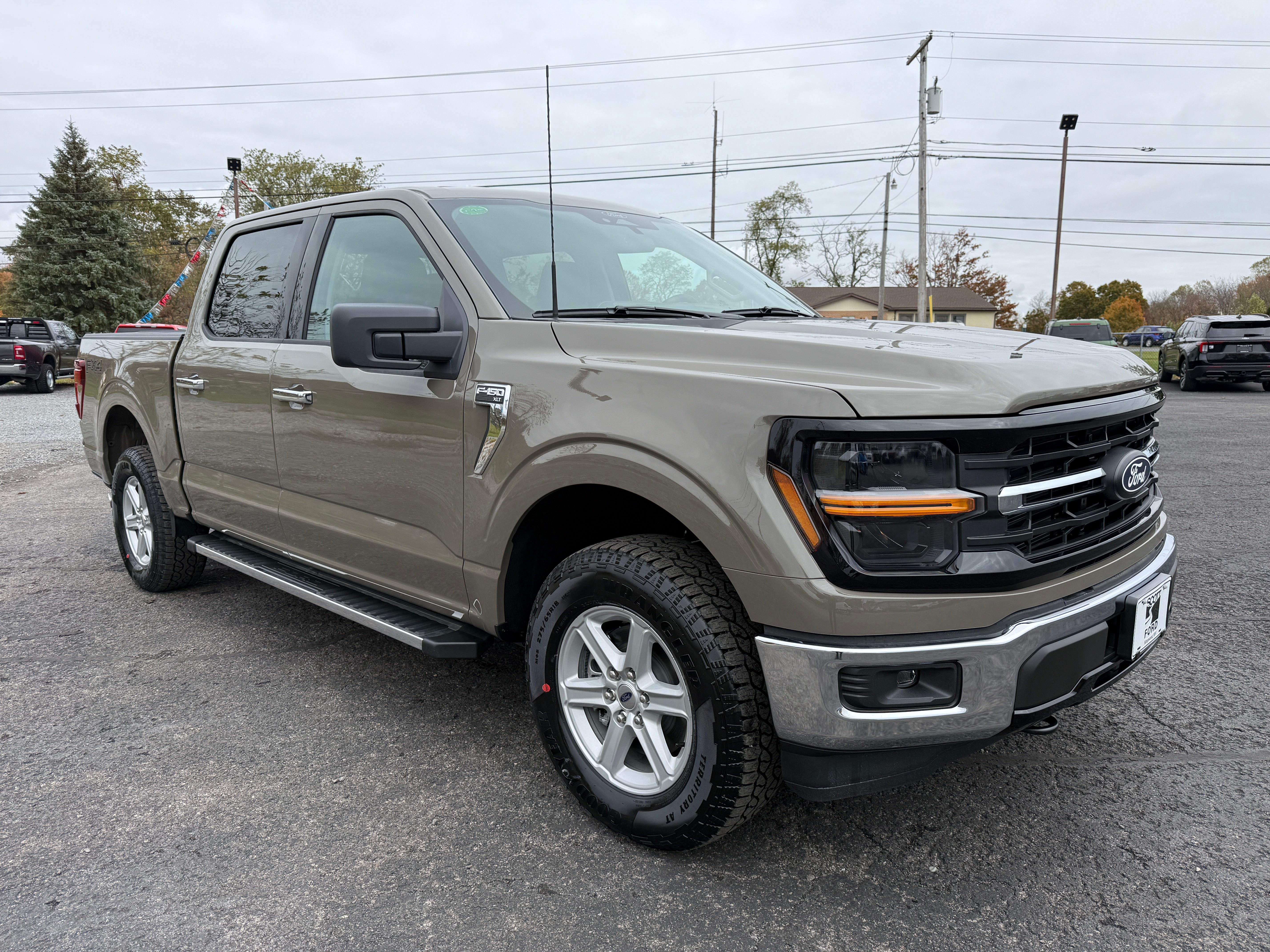 2025 Ford F-150 XLT 4WD SuperCrew 5.5' Box