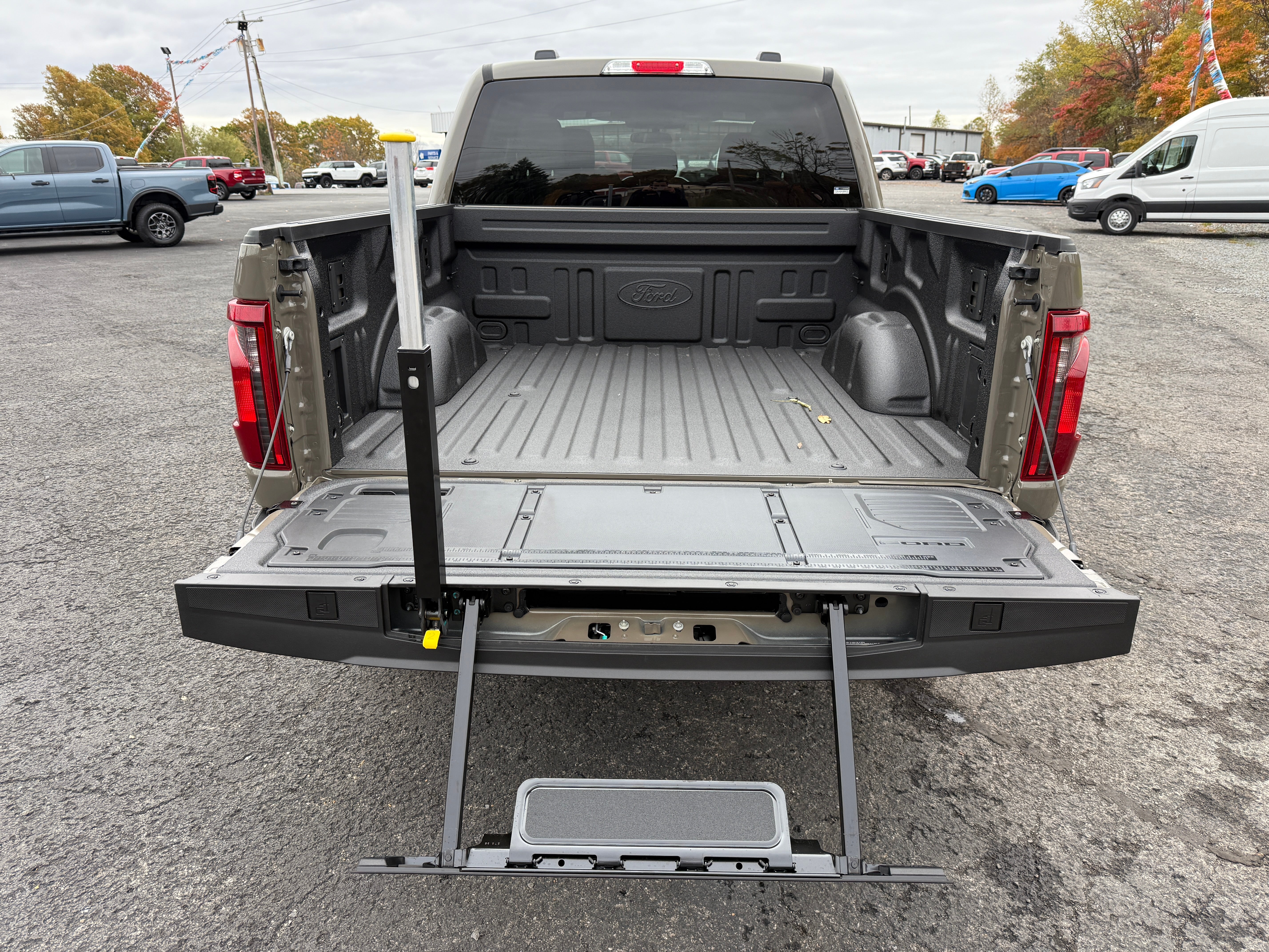 2025 Ford F-150 XLT 4WD SuperCrew 5.5' Box