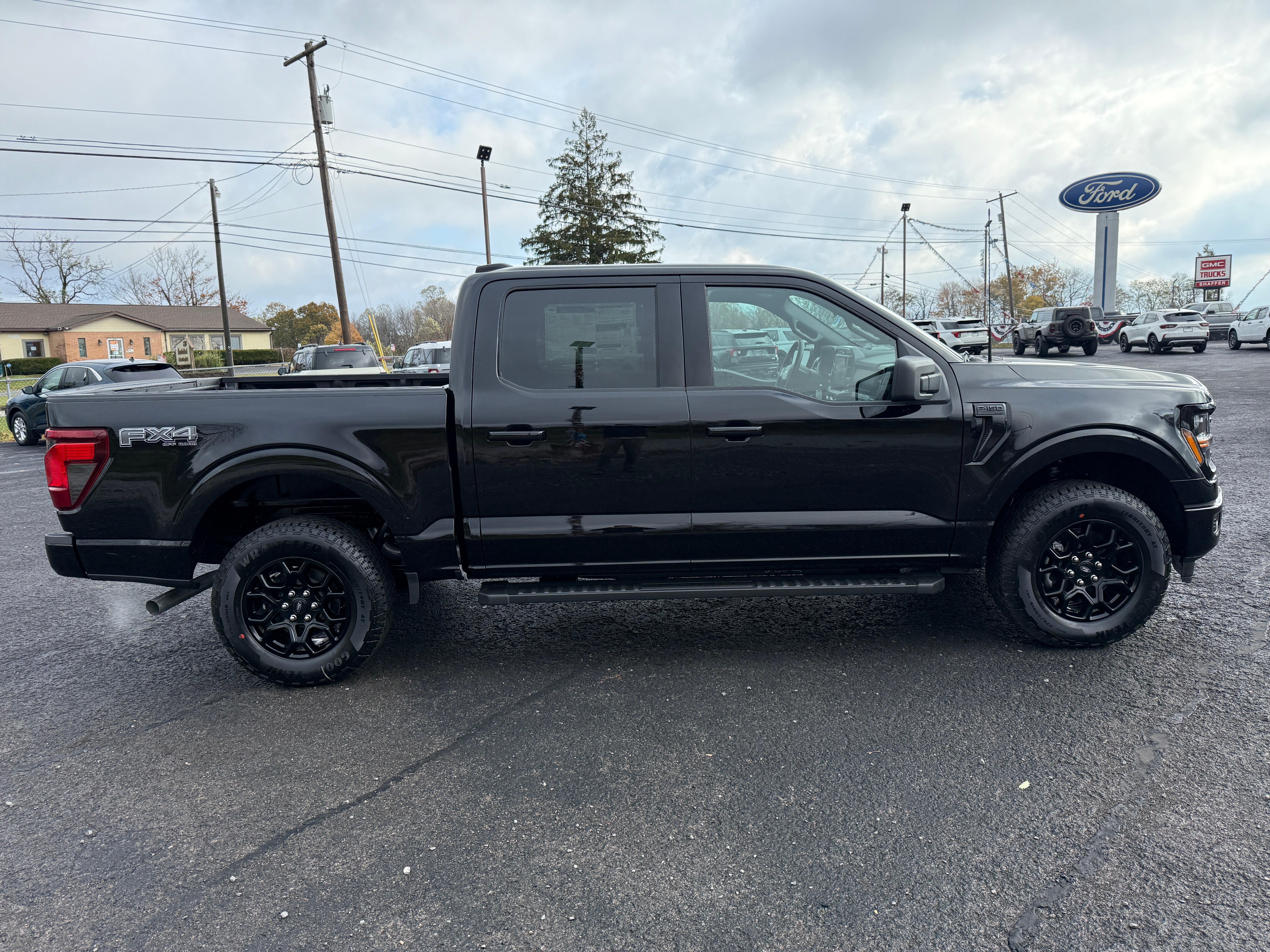 2025 Ford F-150 XLT 4WD SuperCrew 5.5' Box