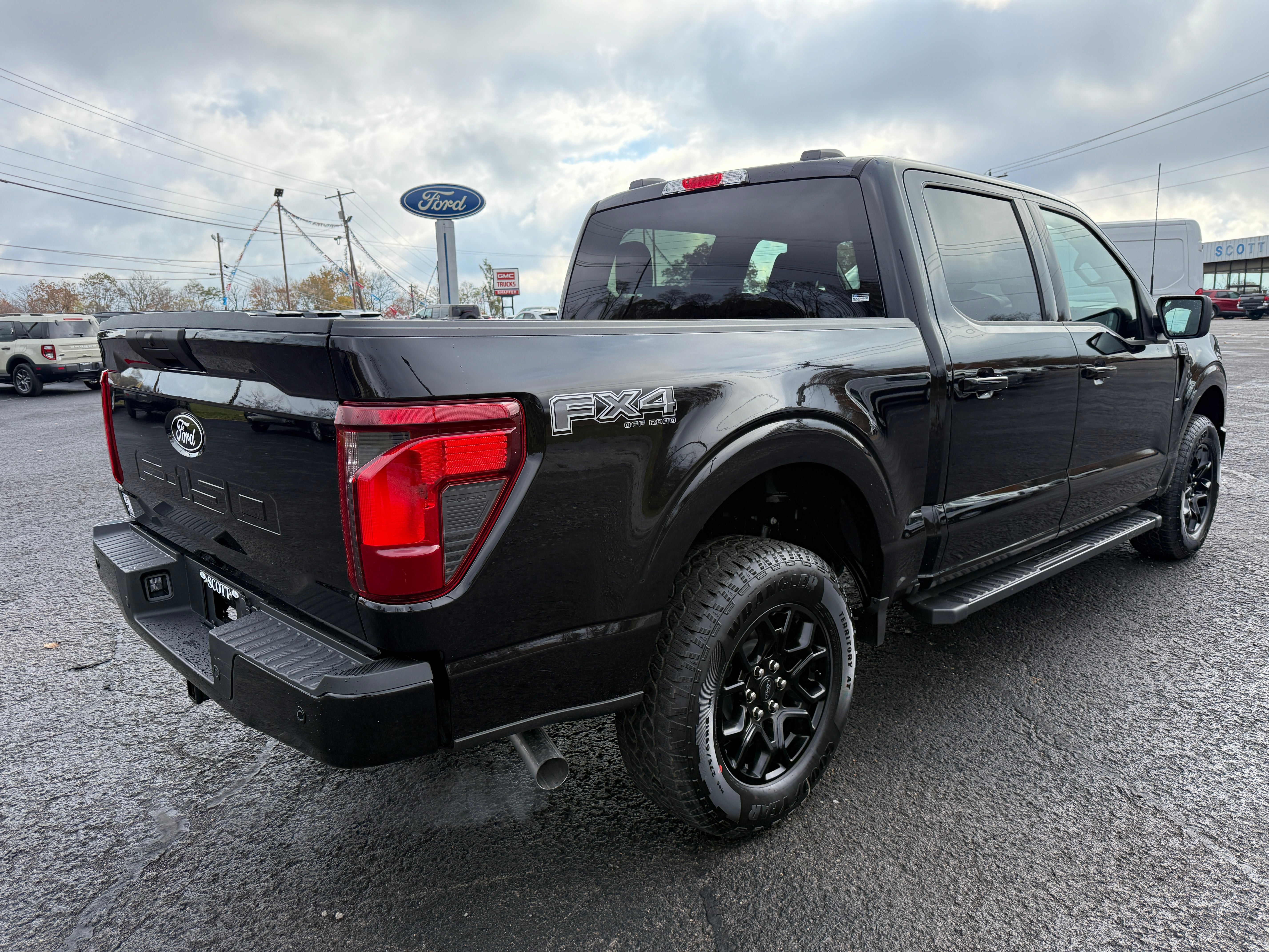 2025 Ford F-150 XLT 4WD SuperCrew 5.5' Box