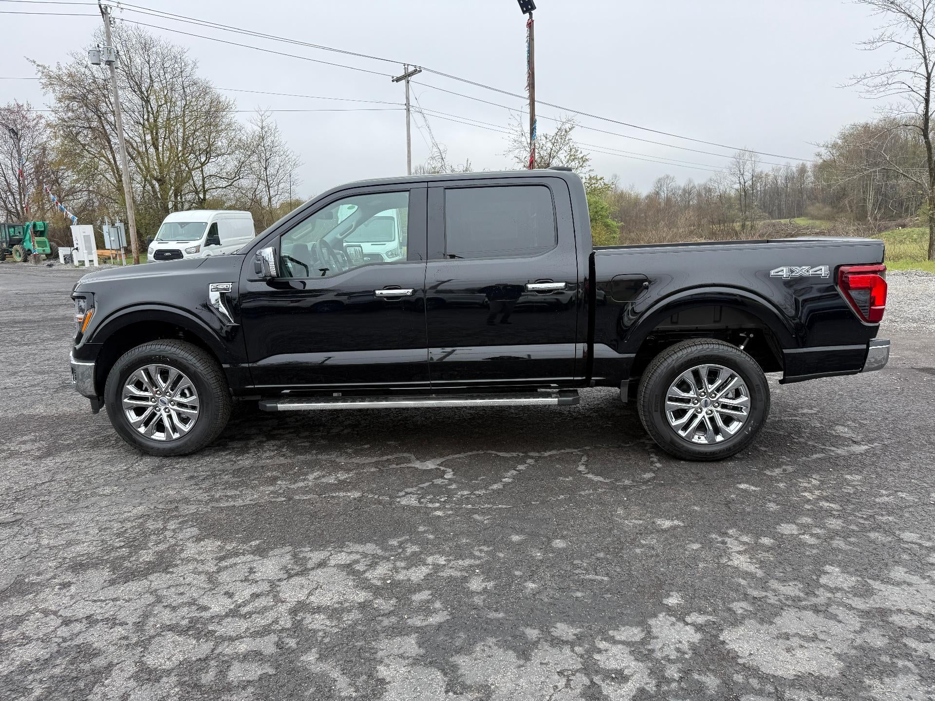 2026 Ford F-150 XLT 4WD SuperCrew 5.5' Box