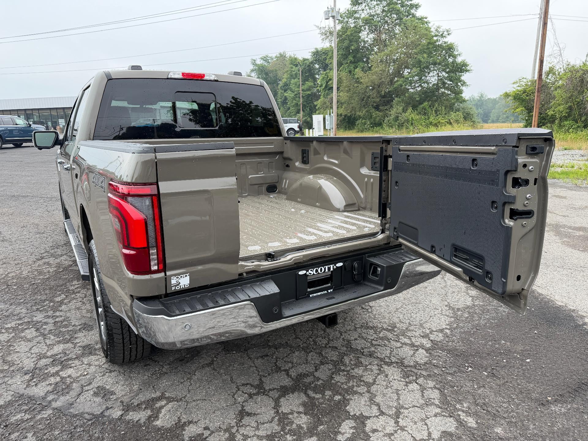 2026 Ford F-150 LARIAT 4WD SuperCrew 5.5' Box