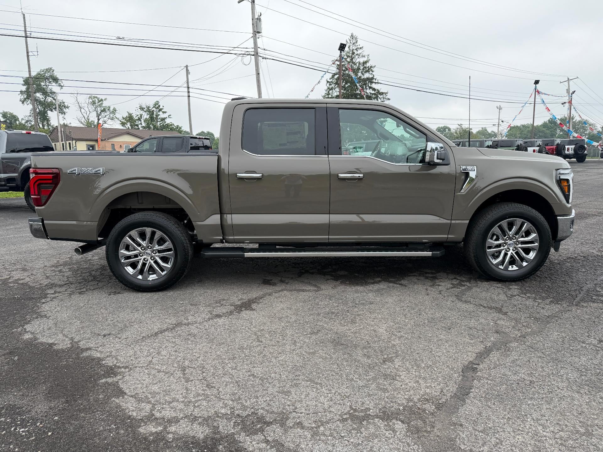 2026 Ford F-150 LARIAT 4WD SuperCrew 5.5' Box
