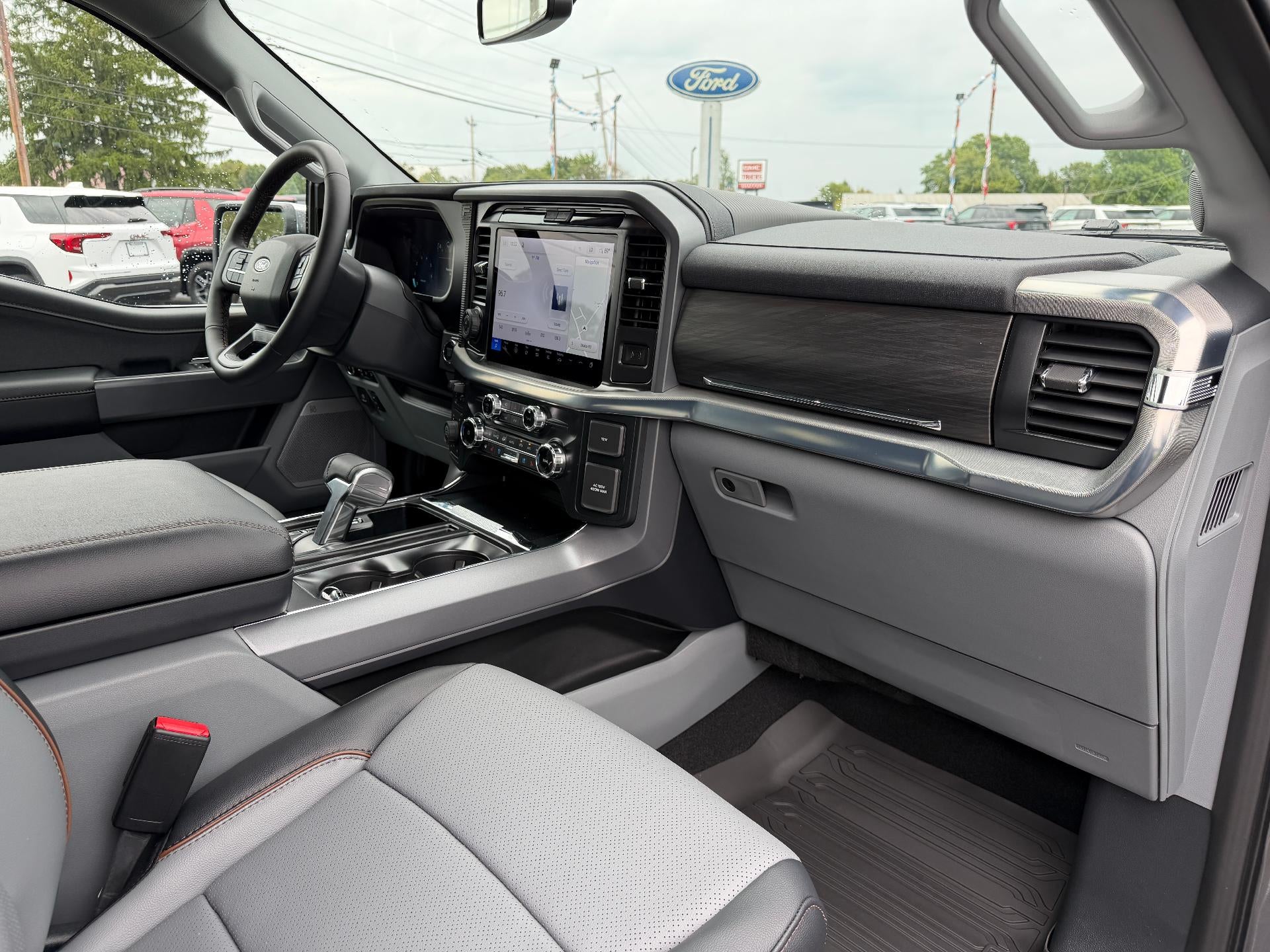 2026 Ford F-150 LARIAT 4WD SuperCrew 5.5' Box