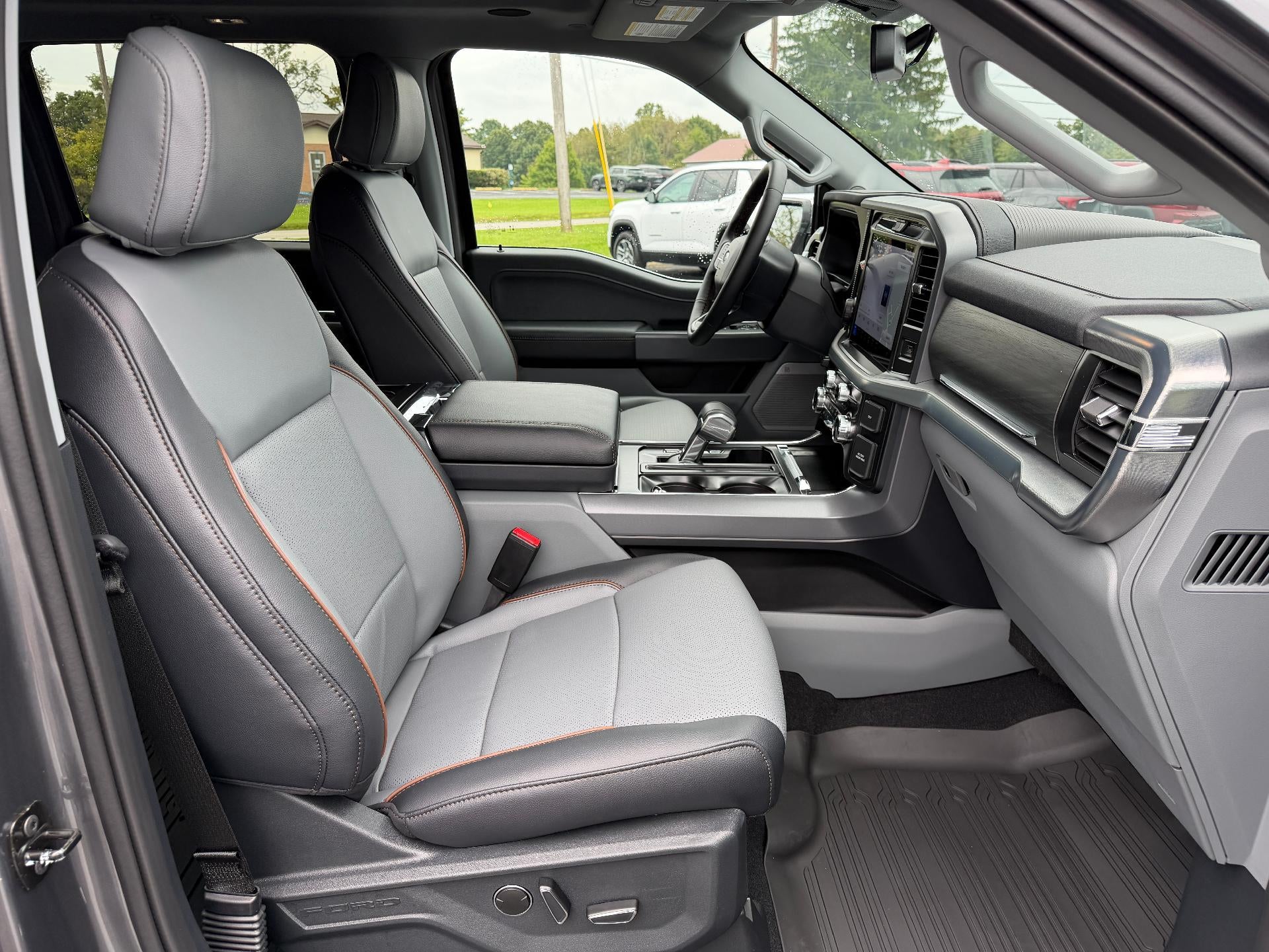 2026 Ford F-150 LARIAT 4WD SuperCrew 5.5' Box