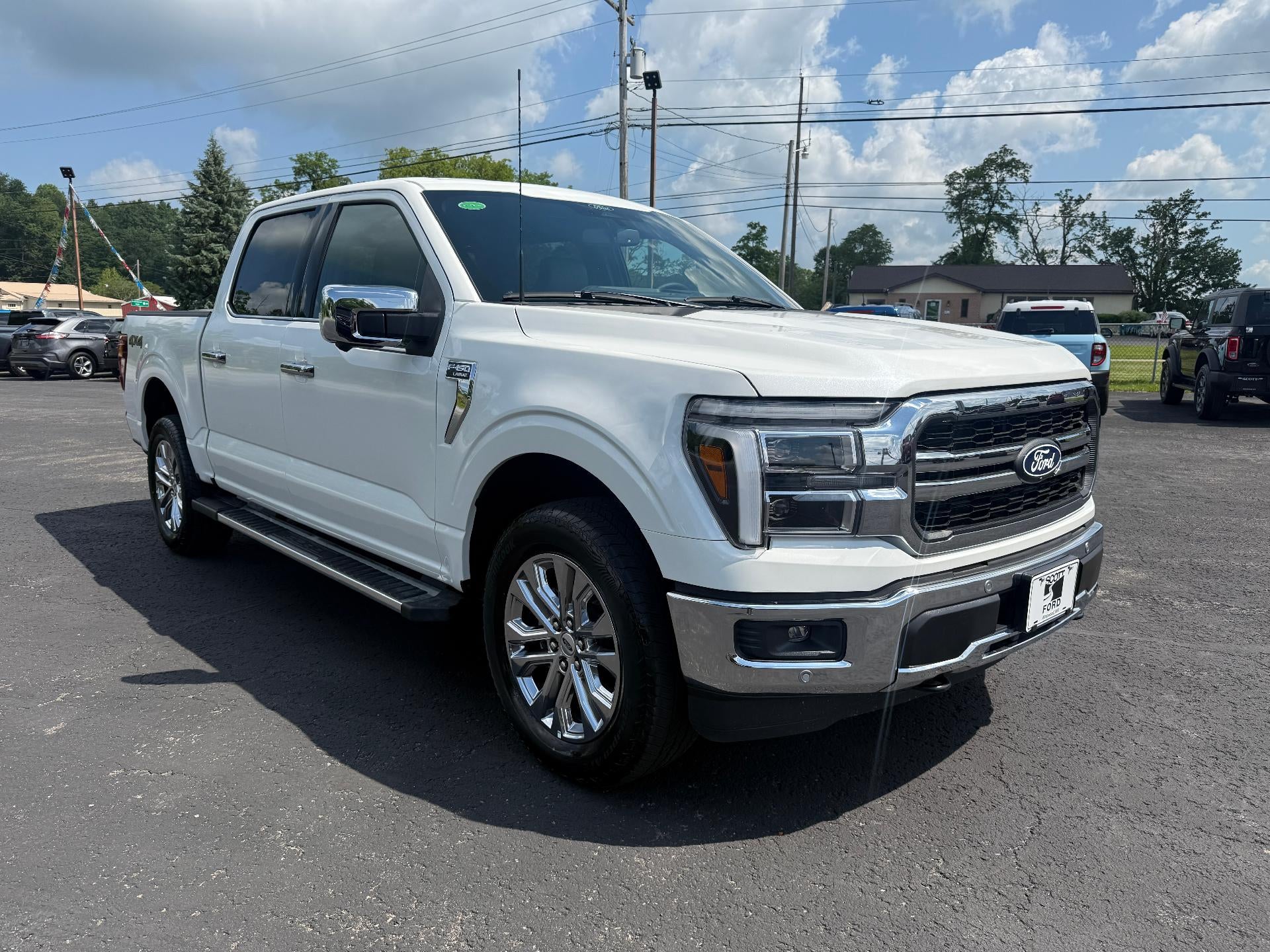 2025 Ford F-150 LARIAT 4WD SuperCrew 5.5' Box