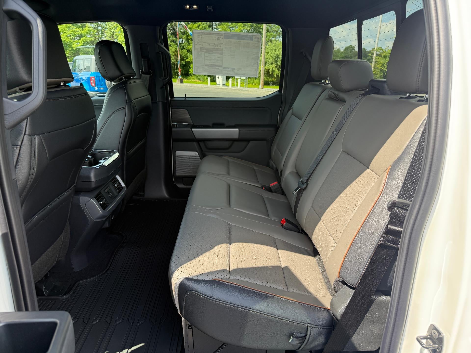 2025 Ford F-150 LARIAT 4WD SuperCrew 5.5' Box