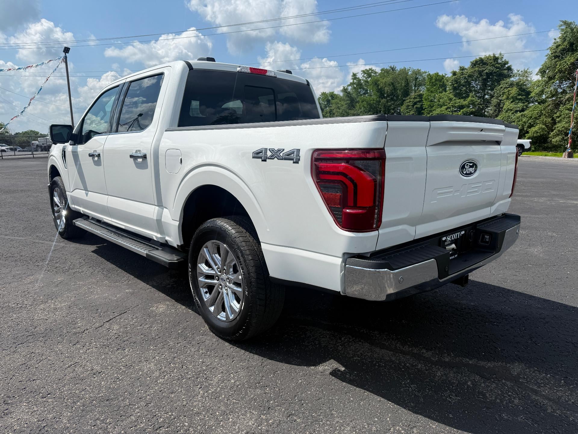 2025 Ford F-150 LARIAT 4WD SuperCrew 5.5' Box