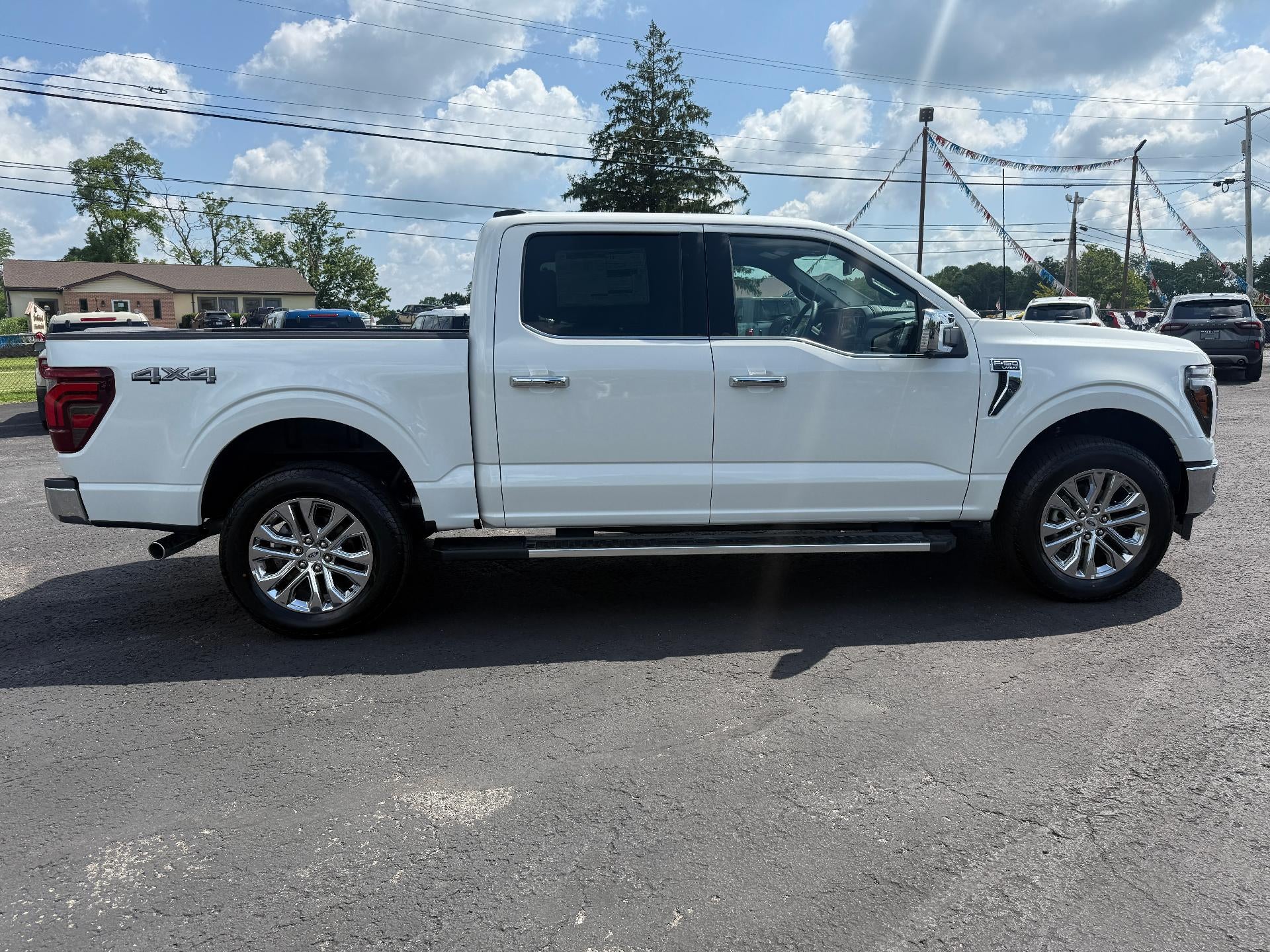 2025 Ford F-150 LARIAT 4WD SuperCrew 5.5' Box