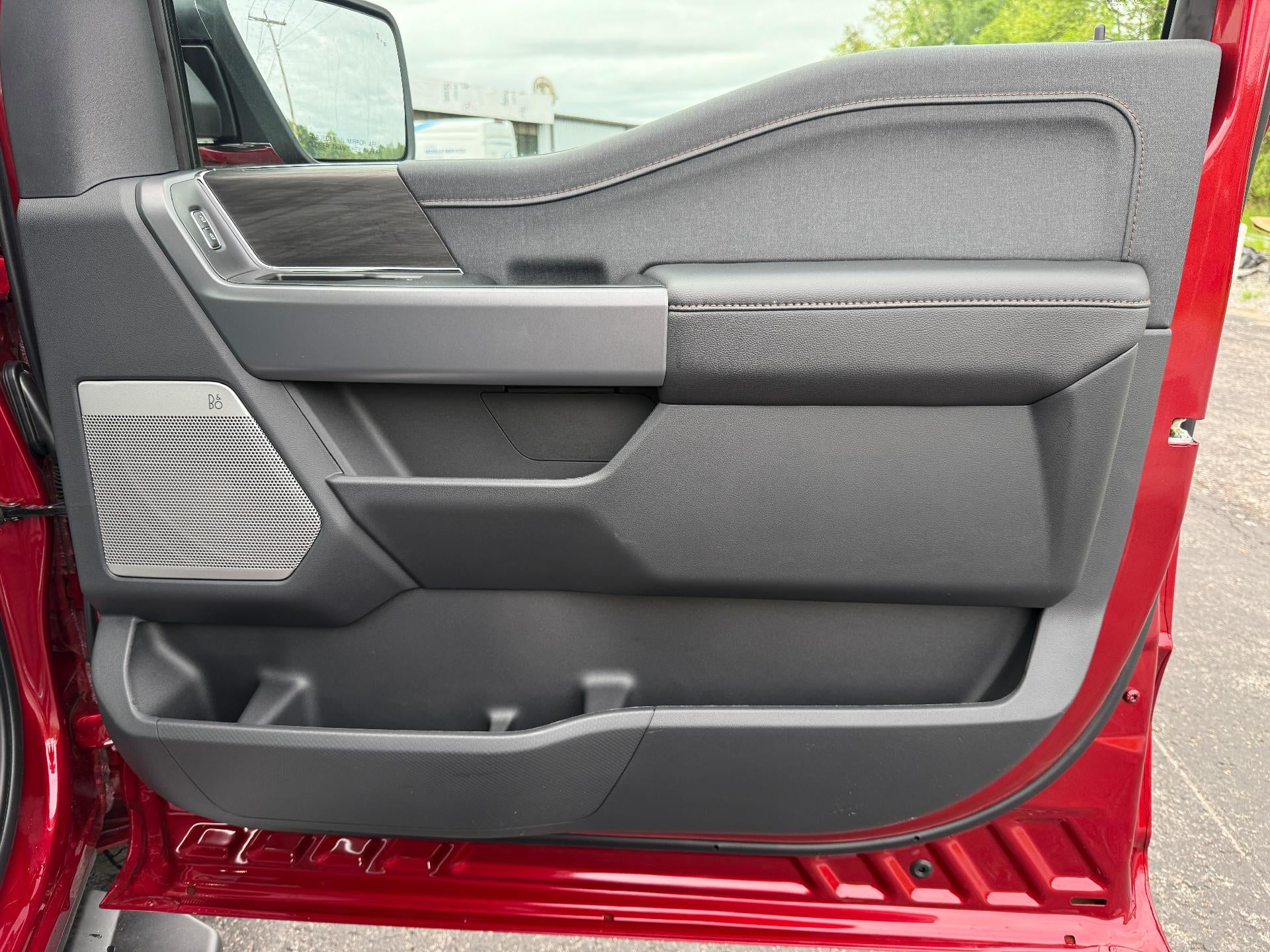 2026 Ford F-150 LARIAT 4WD SuperCrew 5.5' Box