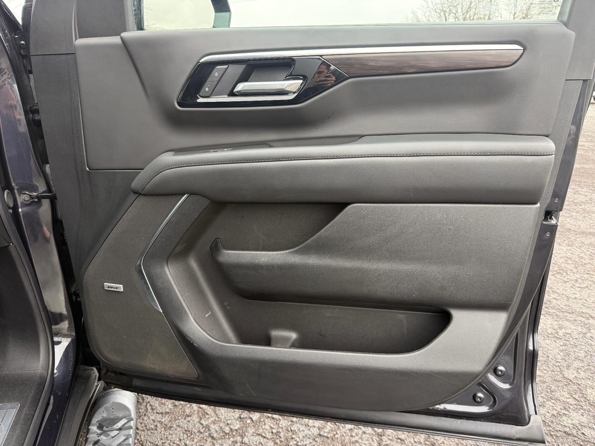 2025 Chevrolet Suburban 4WD Z71