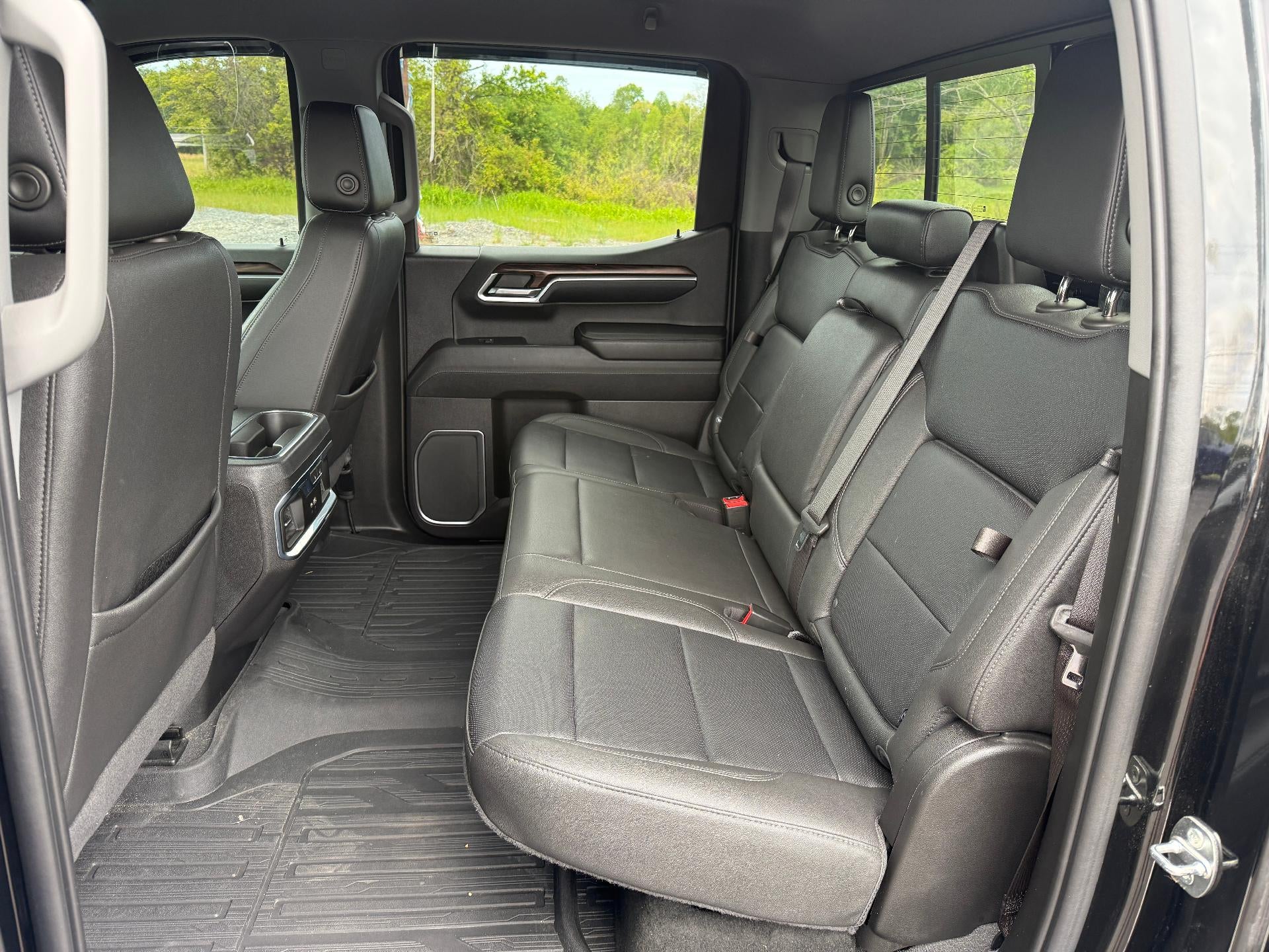 2022 GMC Sierra 1500 Crew Cab Short Box 4-Wheel Drive SLT